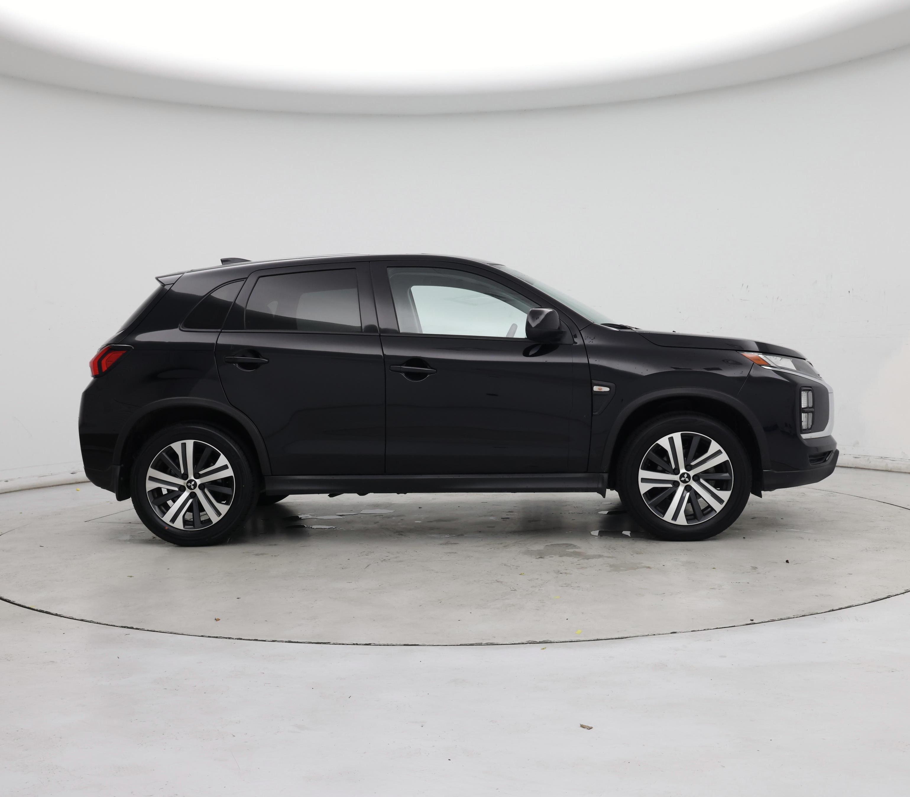 Thumbnail: 2022 Mitsubishi Outlander Sport - 7