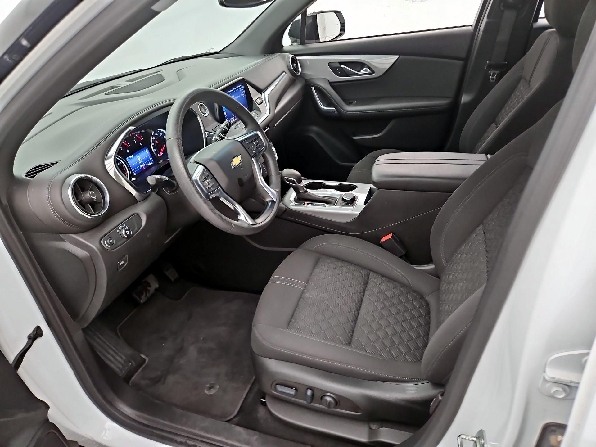 Thumbnail: 2022 Chevrolet Blazer - 11