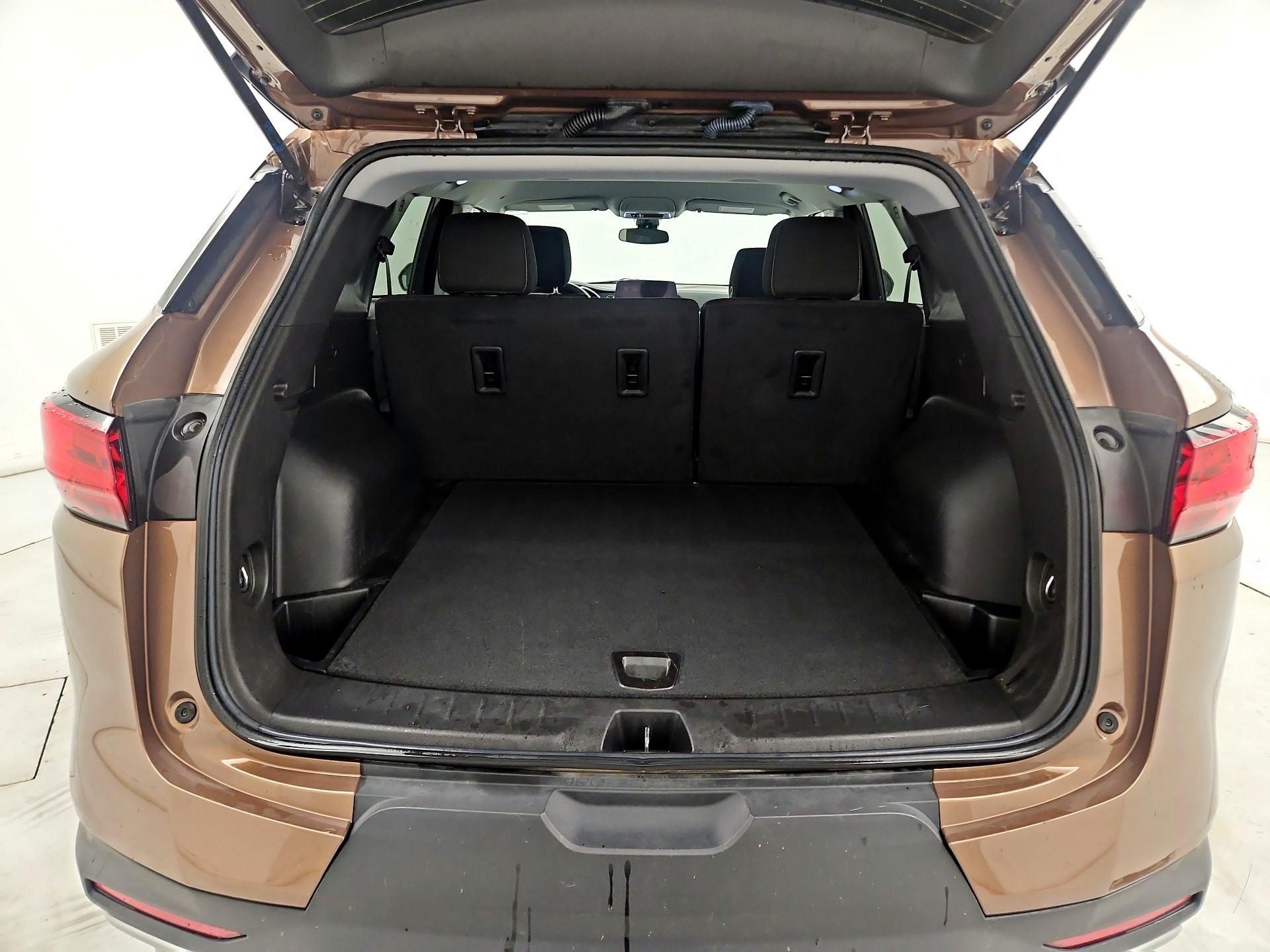 Thumbnail: 2023 Chevrolet Blazer - 20