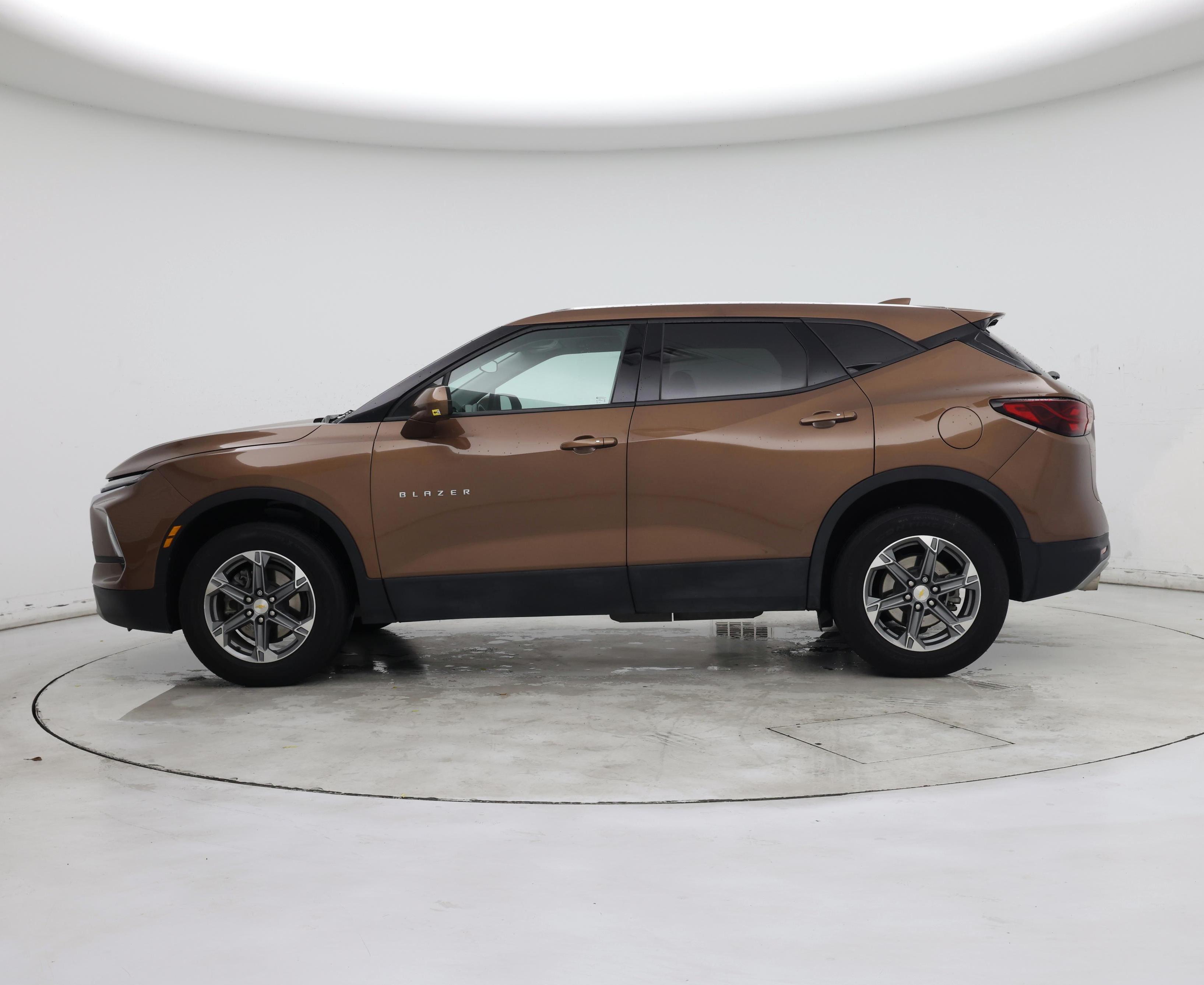 Thumbnail: 2023 Chevrolet Blazer - 3