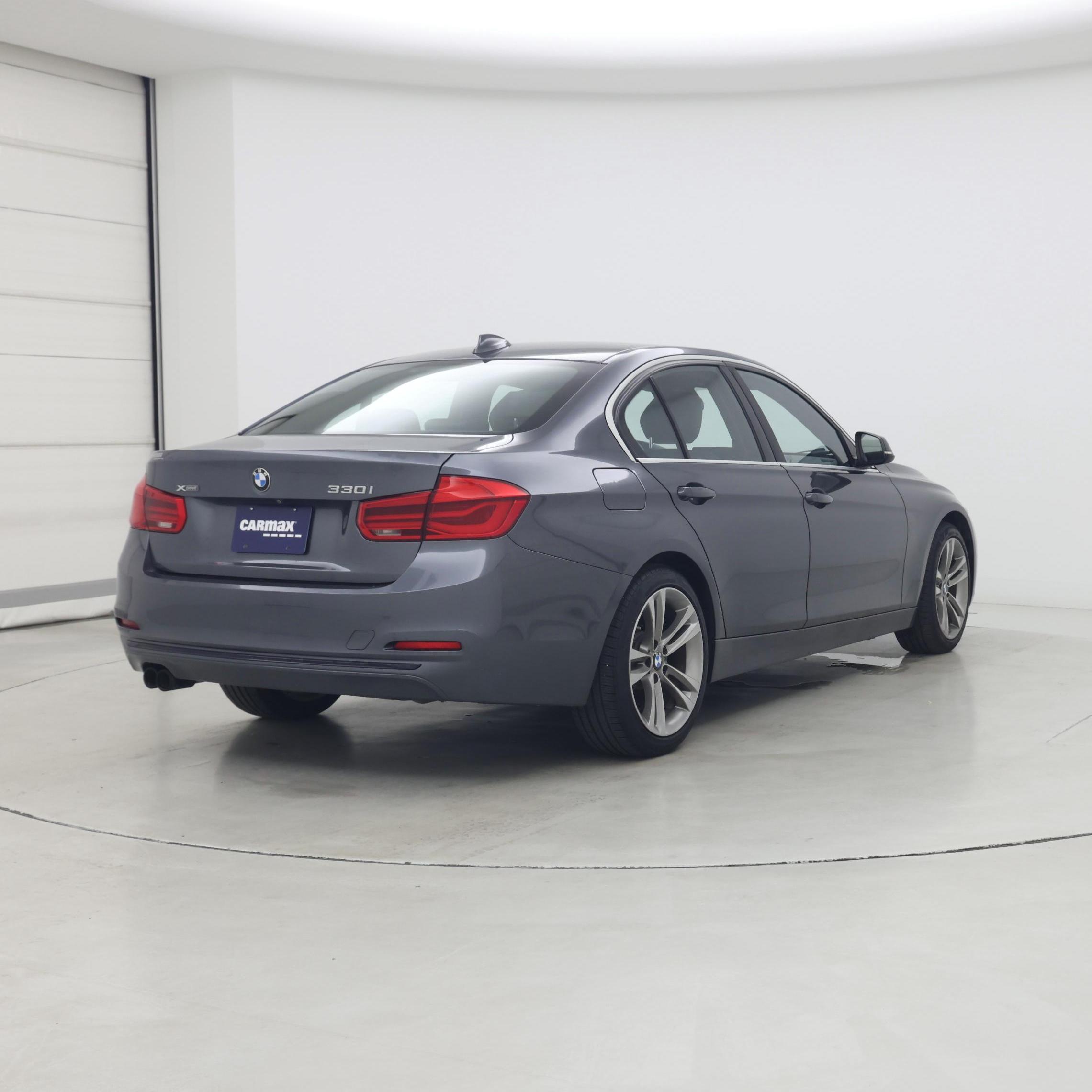 Thumbnail: 2018 BMW 3 Series - 8