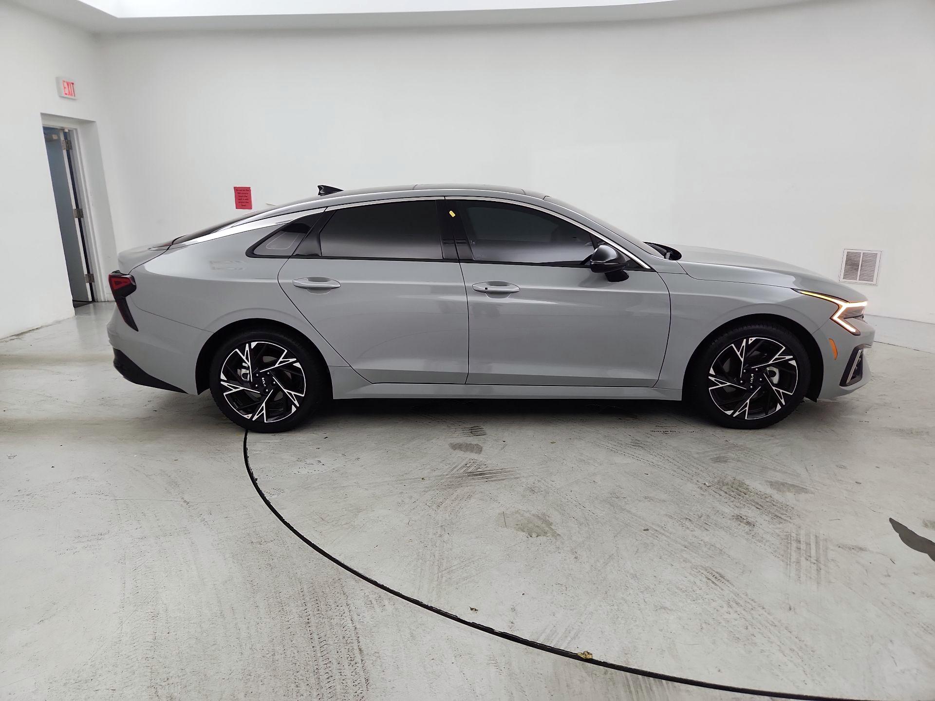 Thumbnail: 2025 Kia K5 - 4