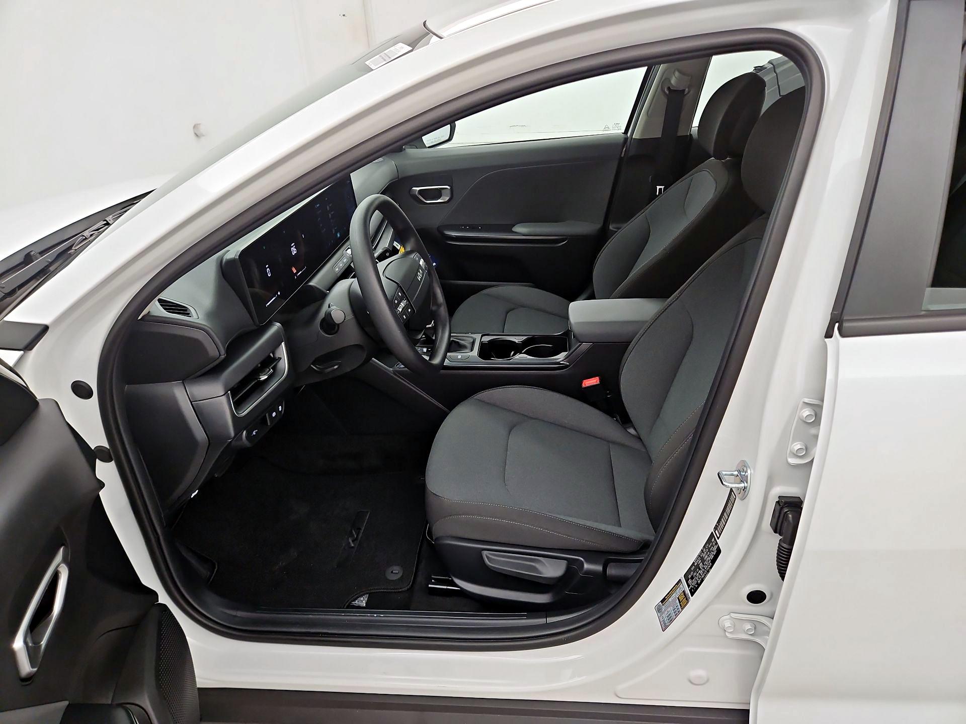Thumbnail: 2025 Kia K4 - 11