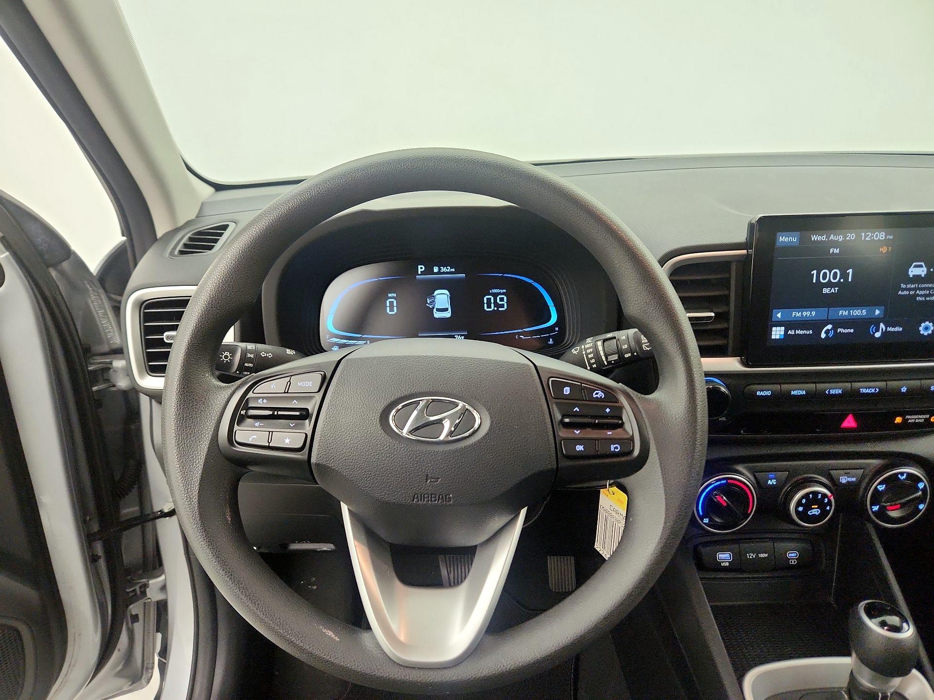 Thumbnail: 2023 Hyundai Venue - 10