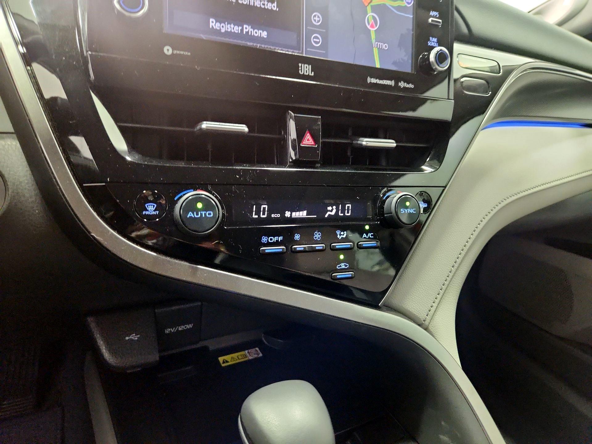 Thumbnail: 2024 Toyota Camry - 16