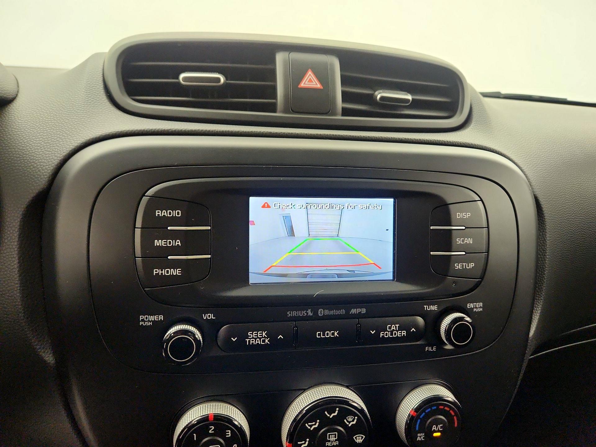 Thumbnail: 2016 Kia Soul - 12