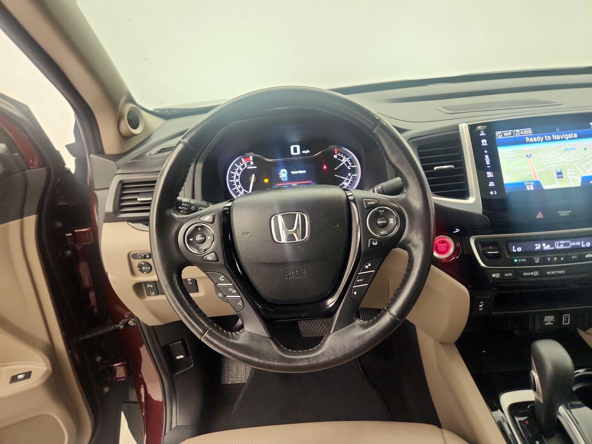 Thumbnail: 2019 Honda Ridgeline - 10