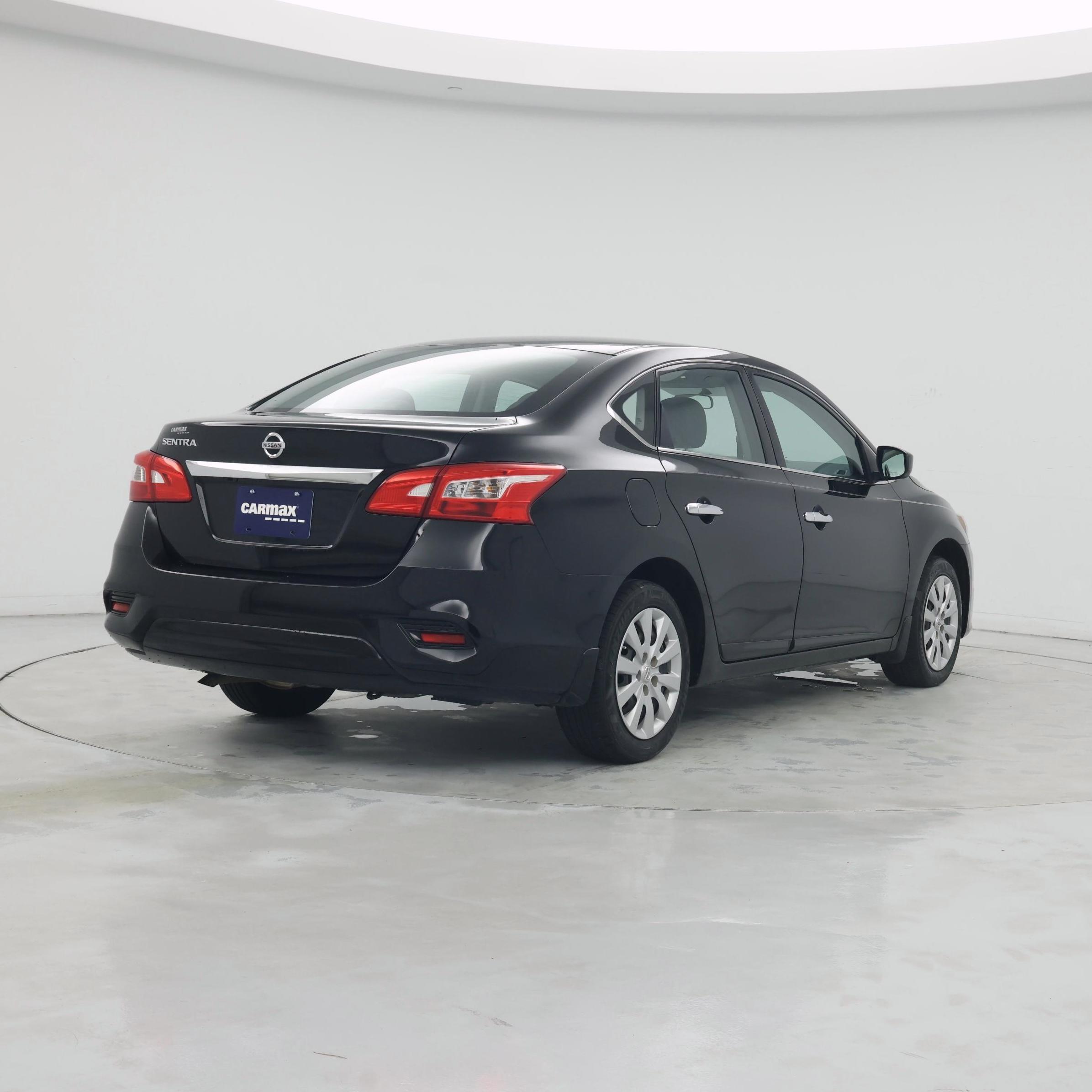Thumbnail: 2018 Nissan Sentra - 8