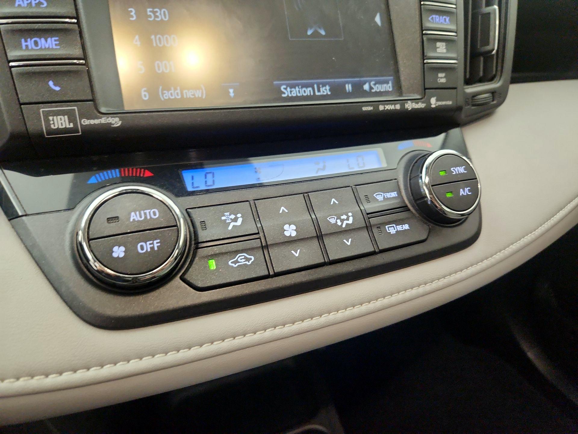 Thumbnail: 2016 Toyota RAV4 - 17