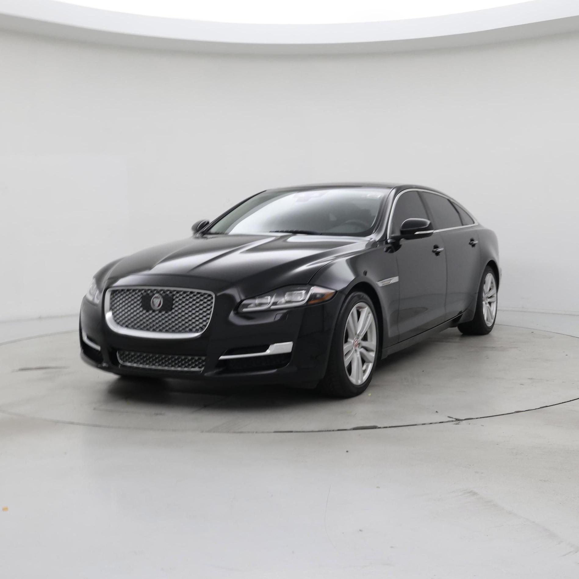 Thumbnail: 2019 Jaguar XJ - 4