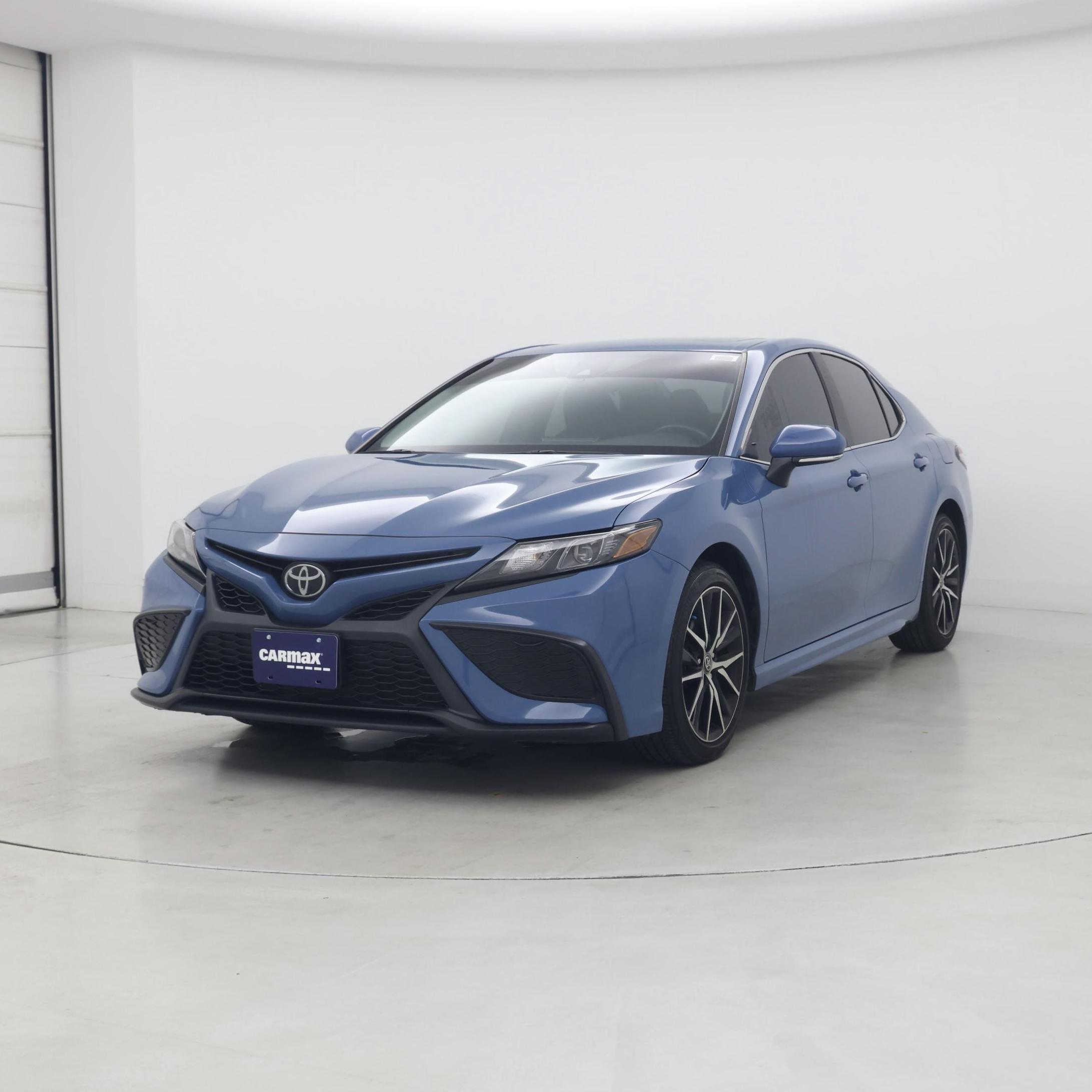 Thumbnail: 2023 Toyota Camry - 4