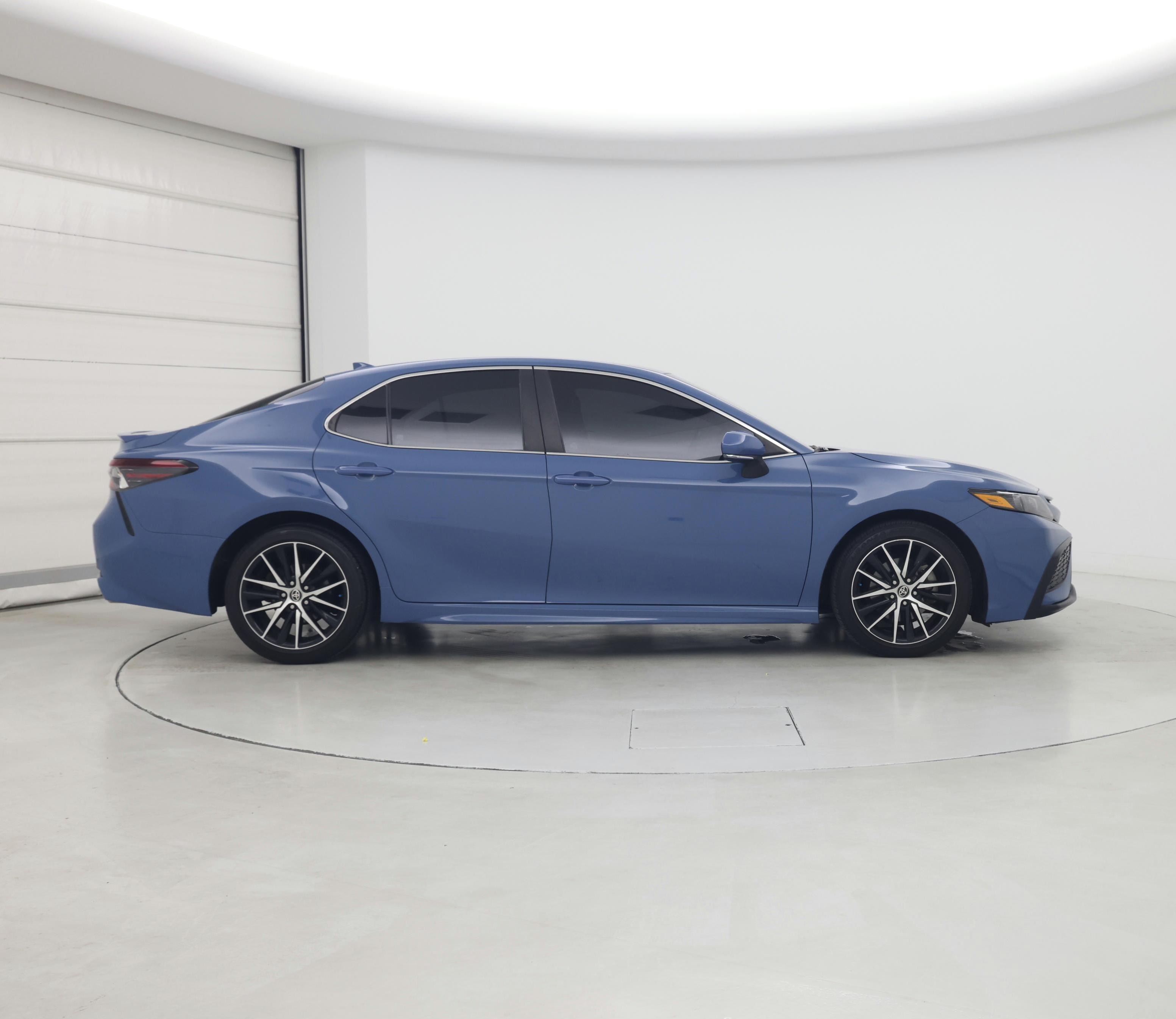 Thumbnail: 2023 Toyota Camry - 7