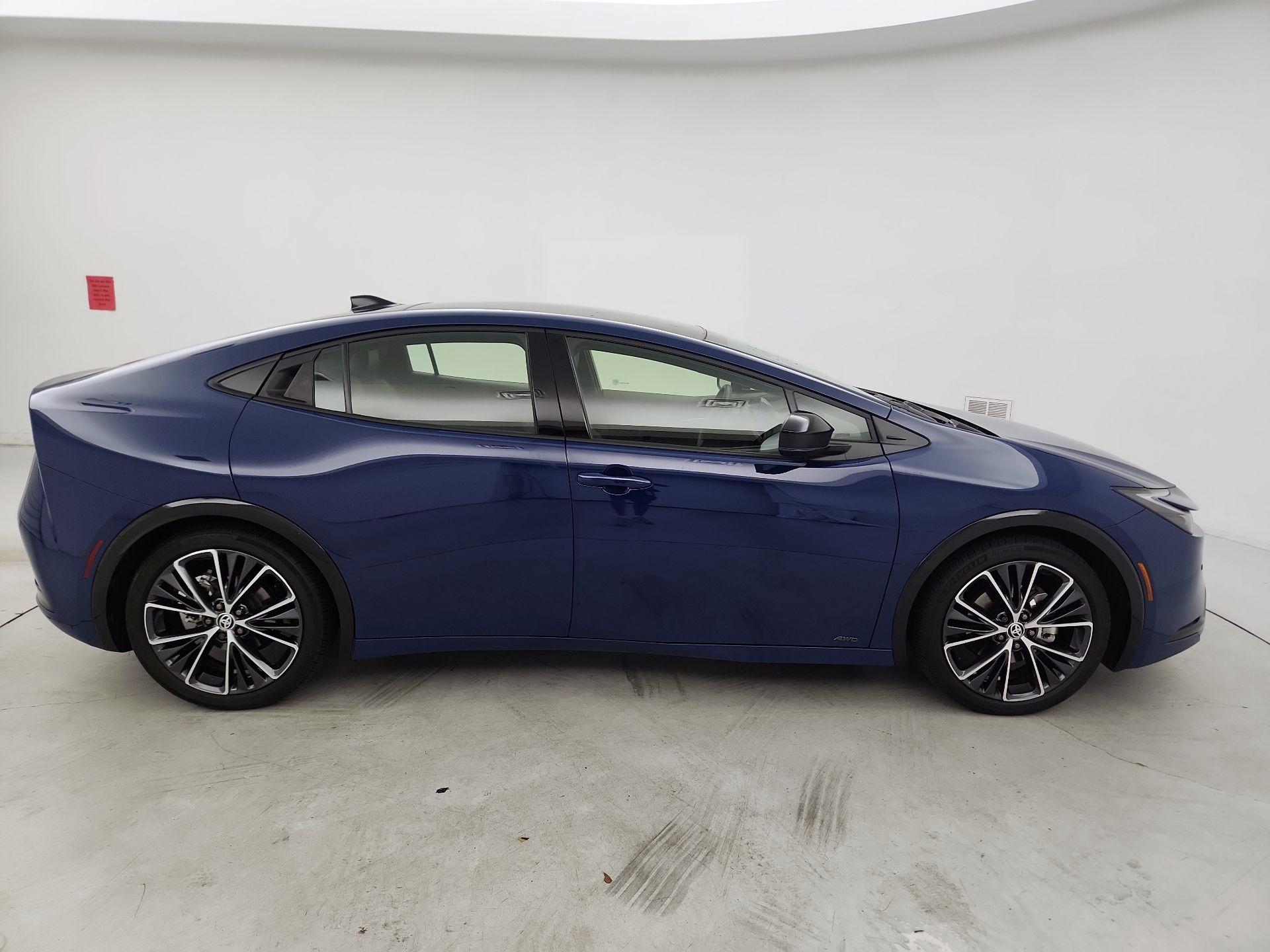 Thumbnail: 2024 Toyota Prius - 4