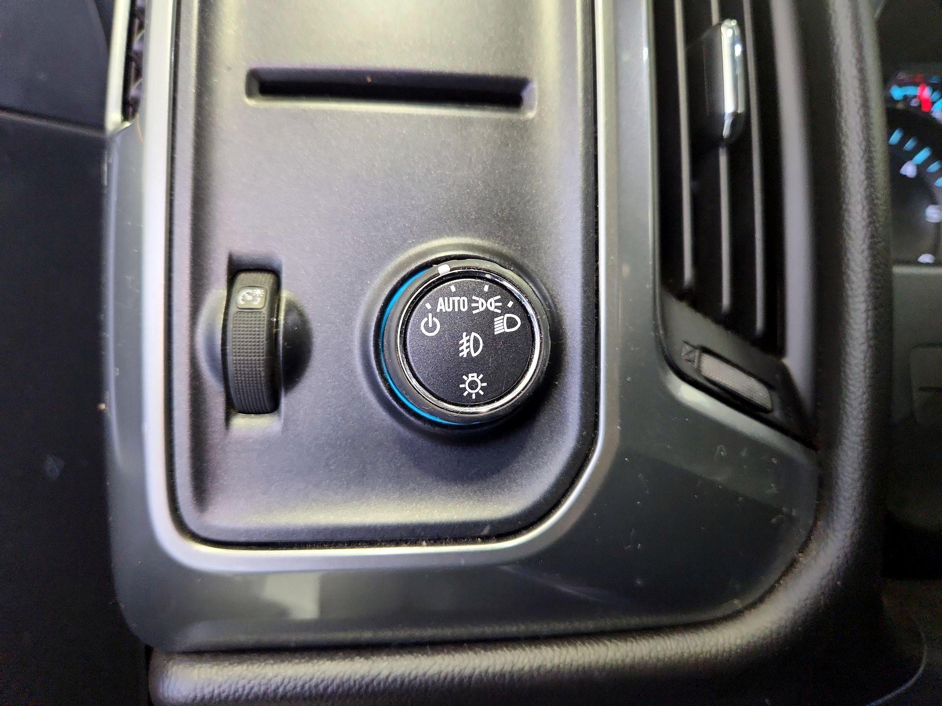 Thumbnail: 2014 Chevrolet Silverado 1500 - 13