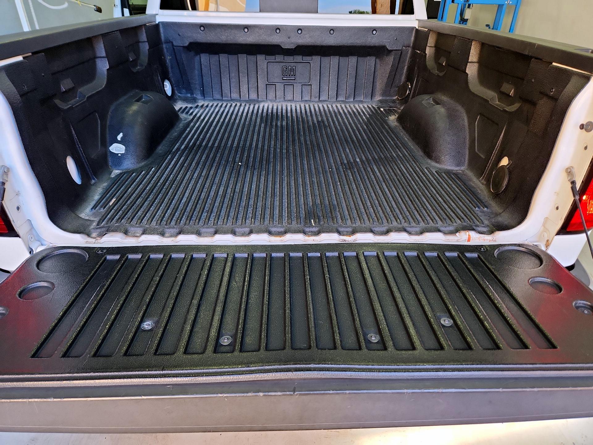 Thumbnail: 2014 Chevrolet Silverado 1500 - 19