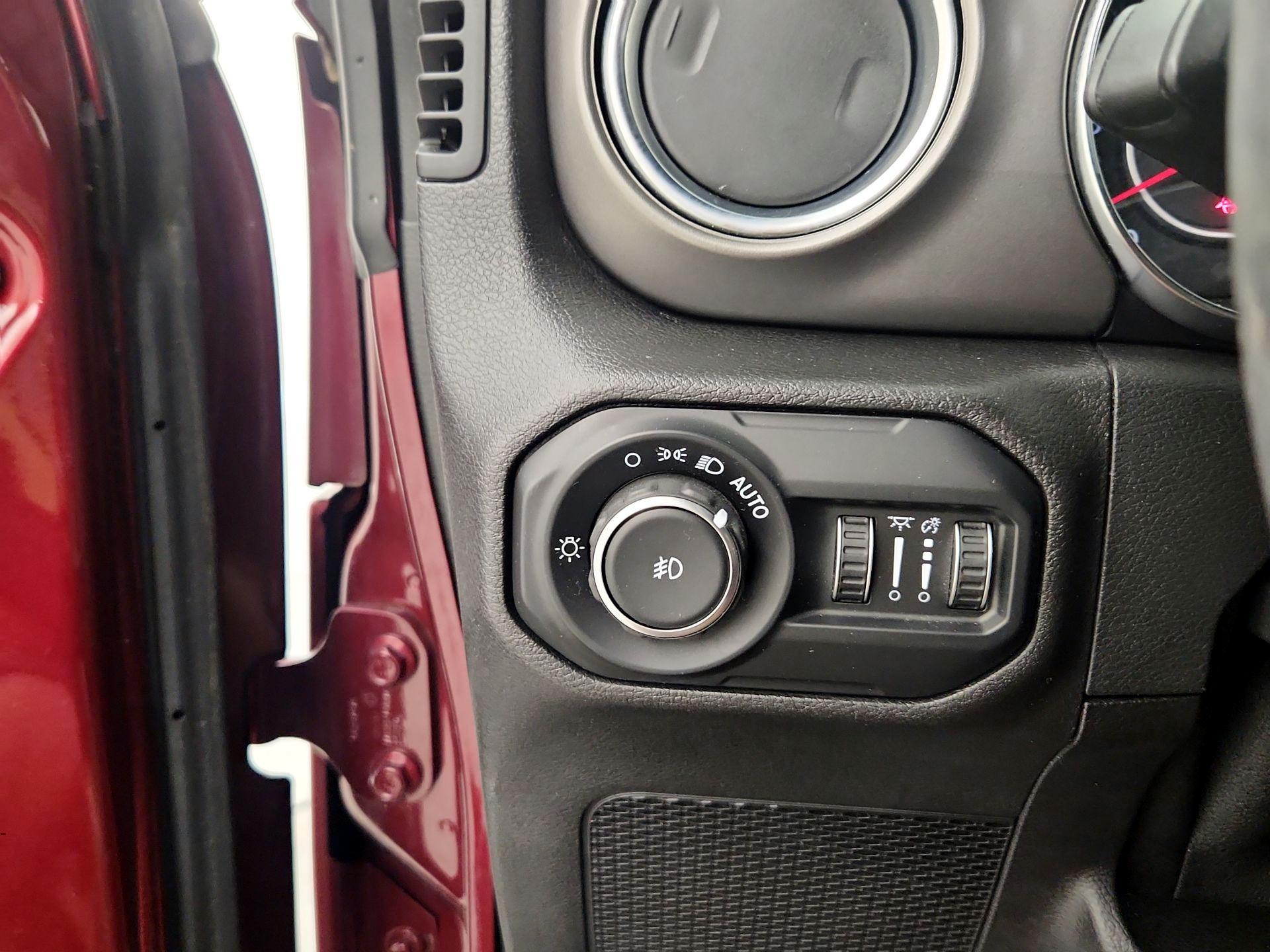 Thumbnail: 2021 Jeep Wrangler - 13