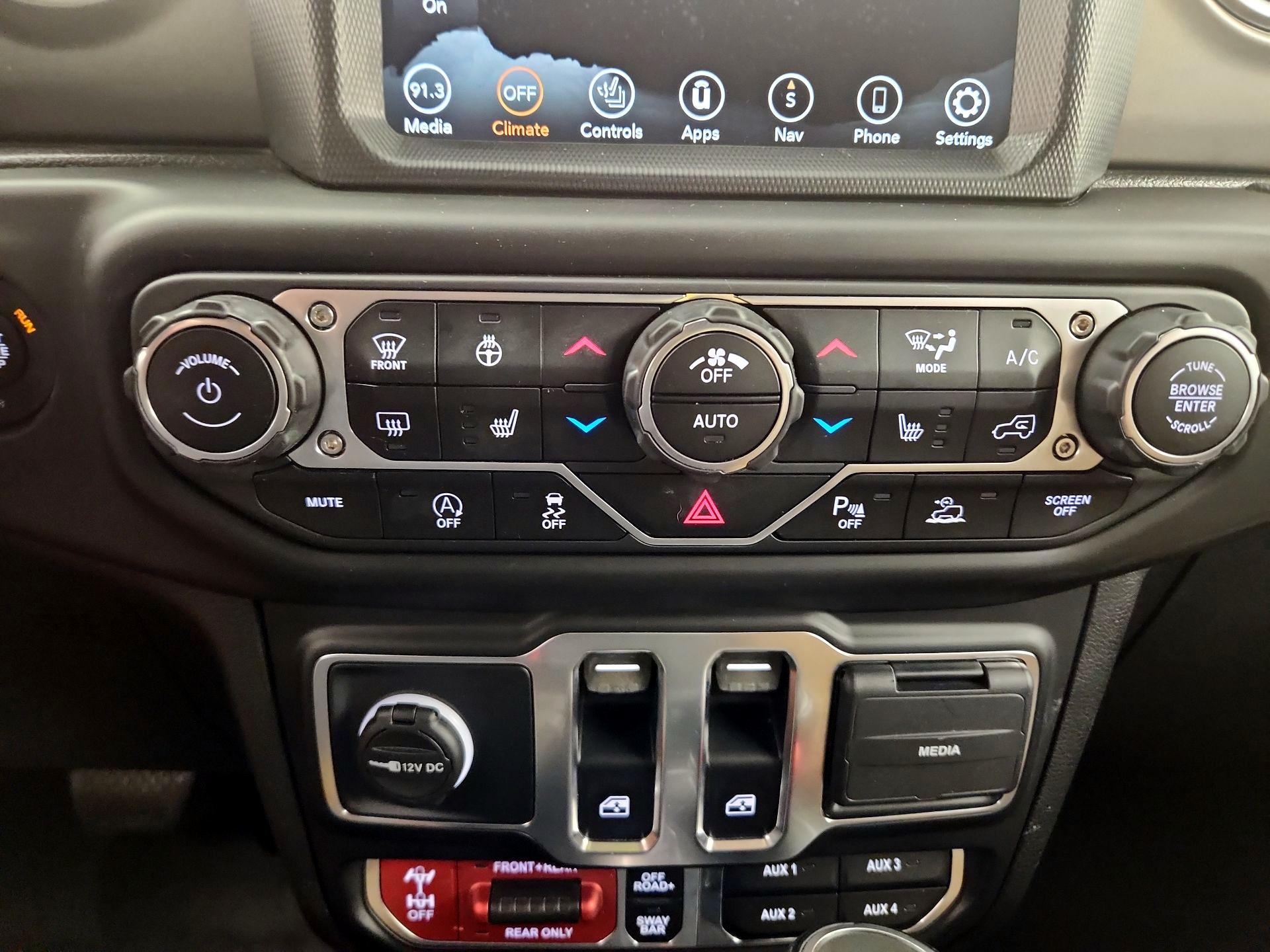 Thumbnail: 2021 Jeep Wrangler - 16