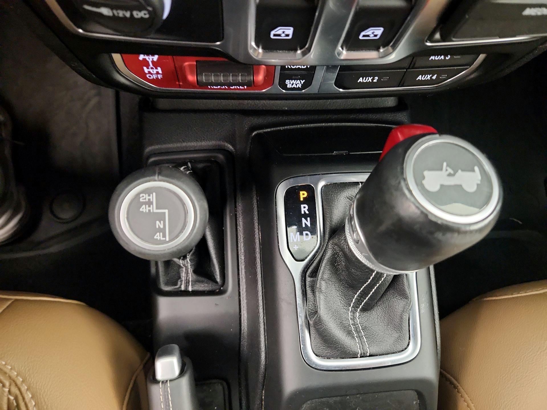 Thumbnail: 2021 Jeep Wrangler - 17
