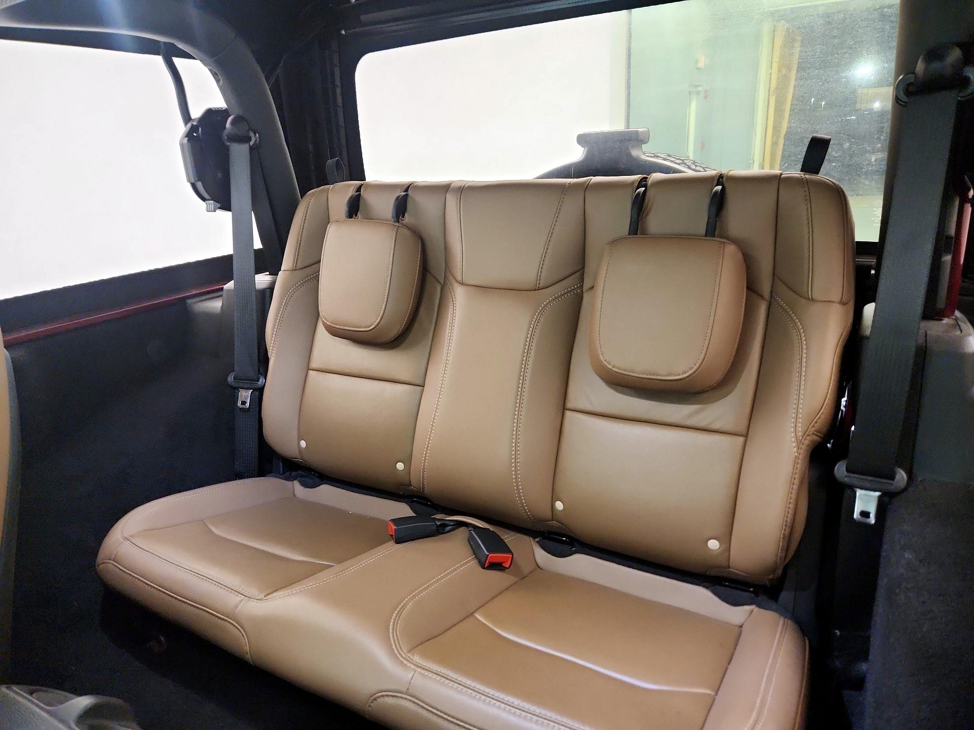 Thumbnail: 2021 Jeep Wrangler - 19