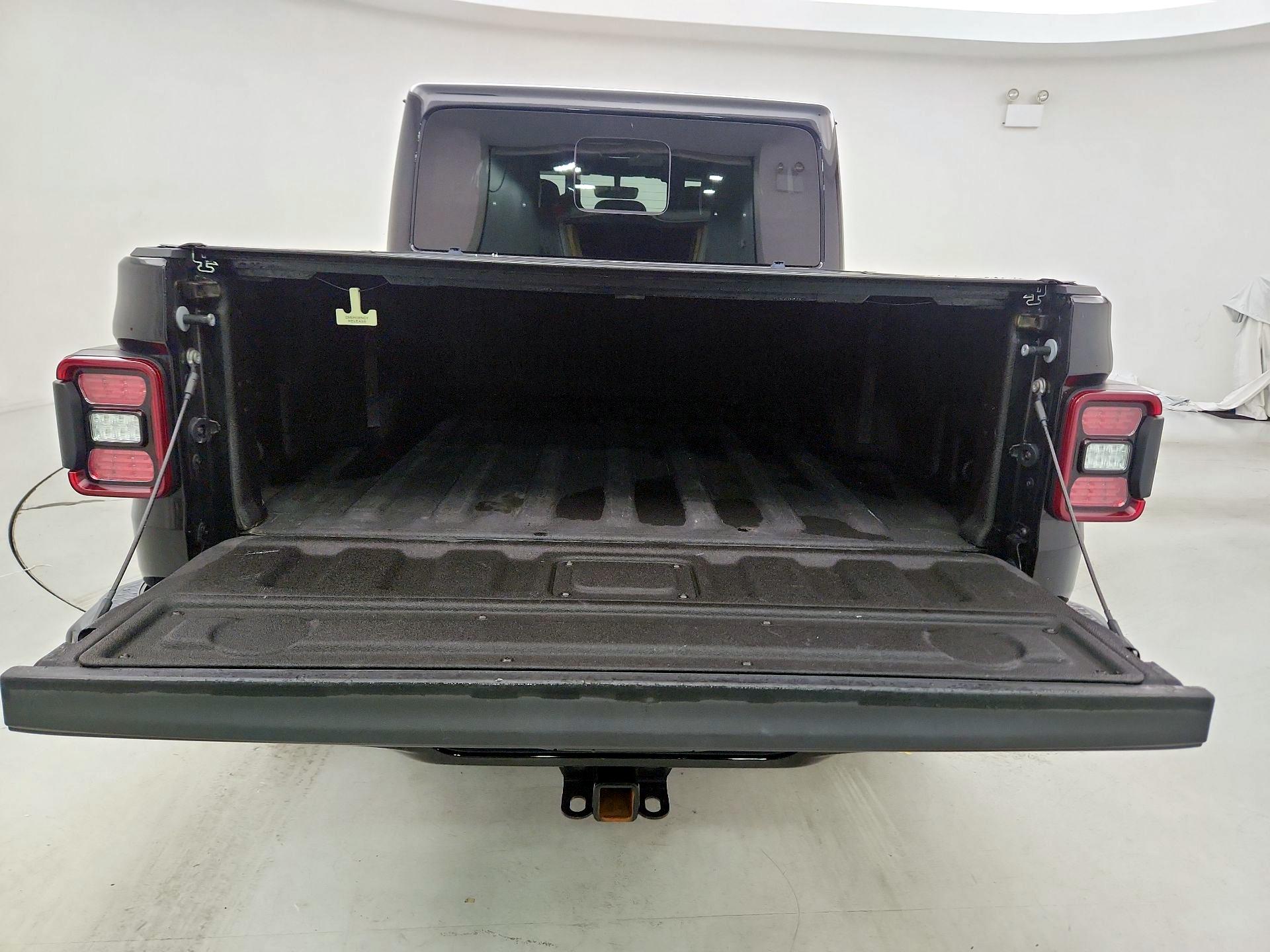 Thumbnail: 2022 Jeep Gladiator - 18
