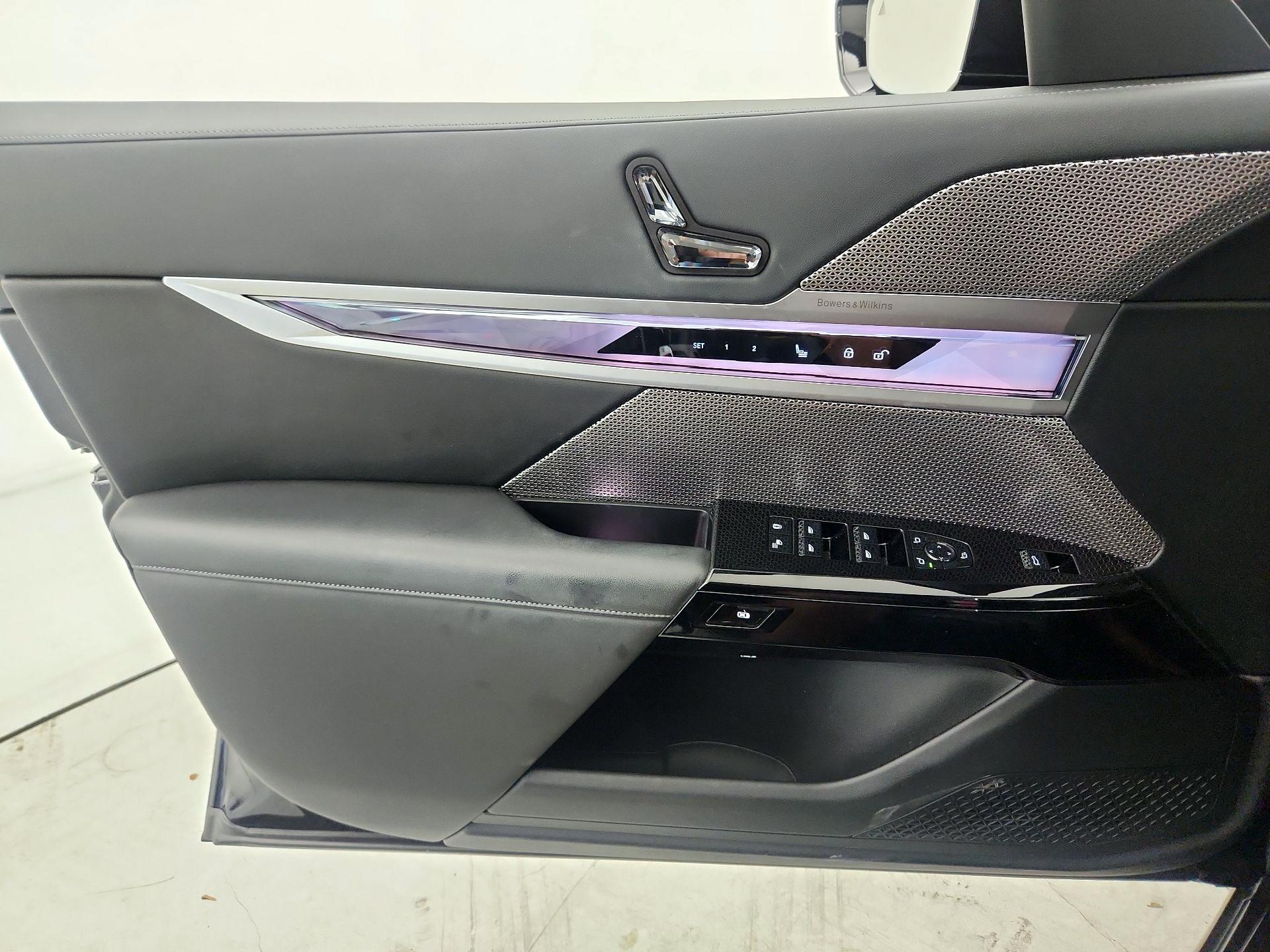 Thumbnail: 2023 BMW 7 Series - 12