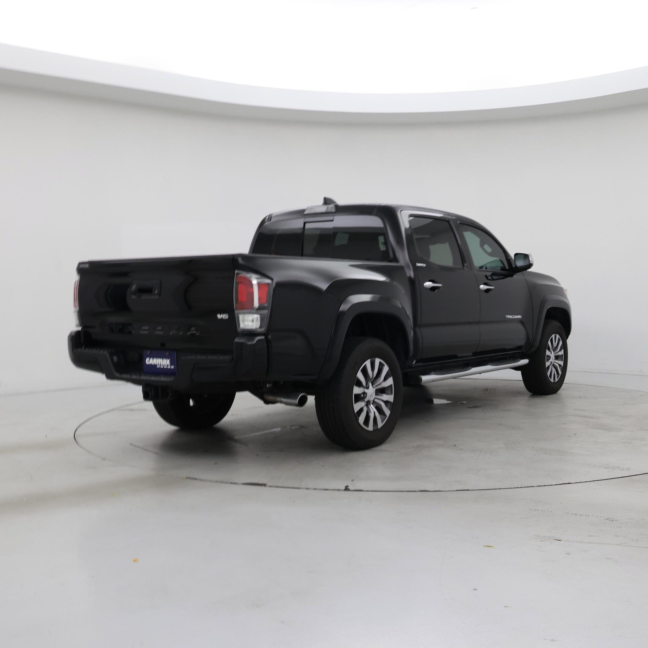 Thumbnail: 2020 Toyota Tacoma - 8