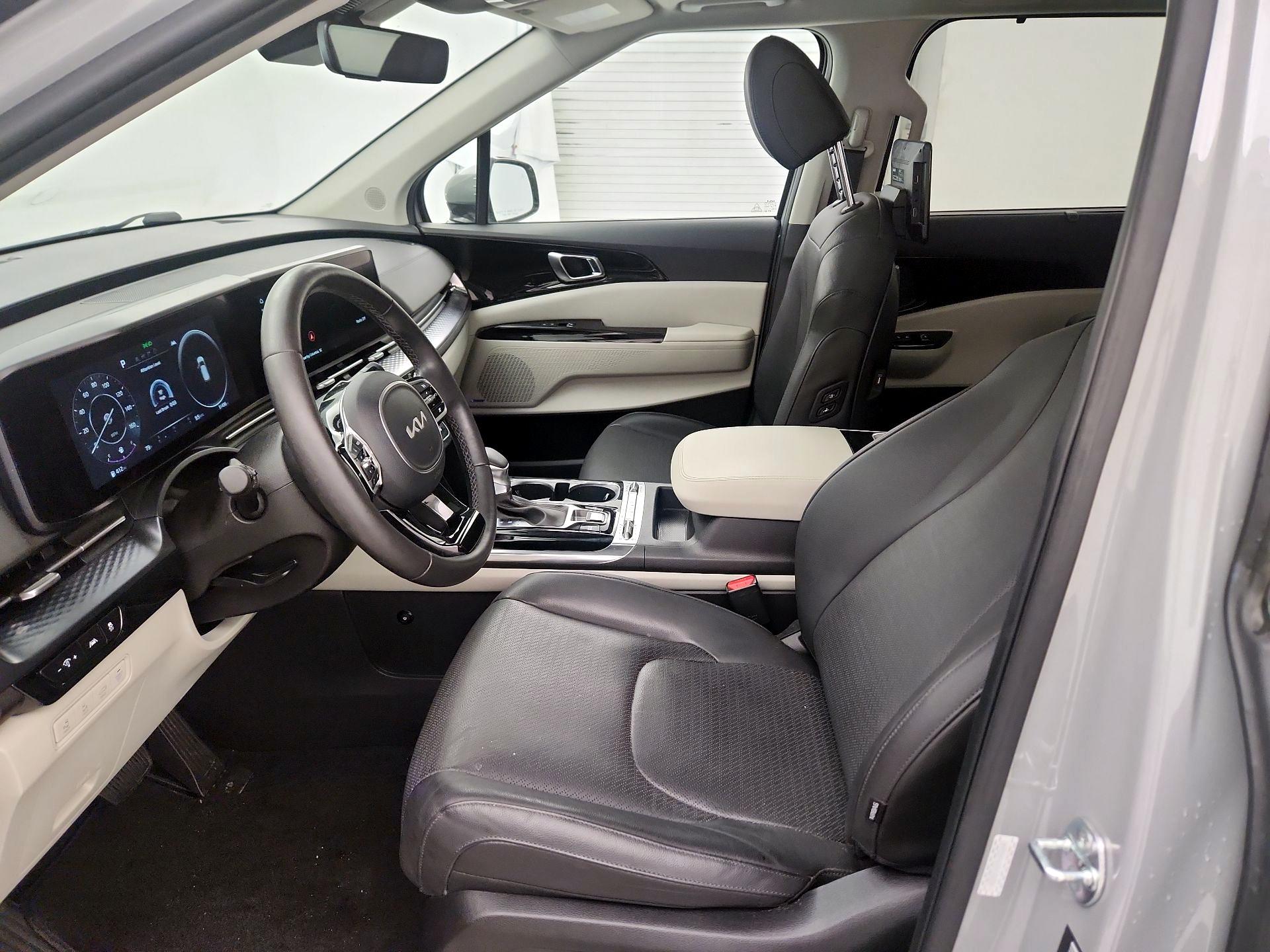 Thumbnail: 2024 Kia Carnival - 11