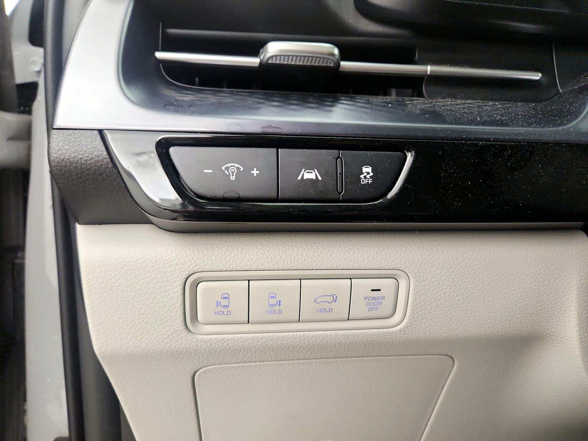 Thumbnail: 2024 Kia Carnival - 13