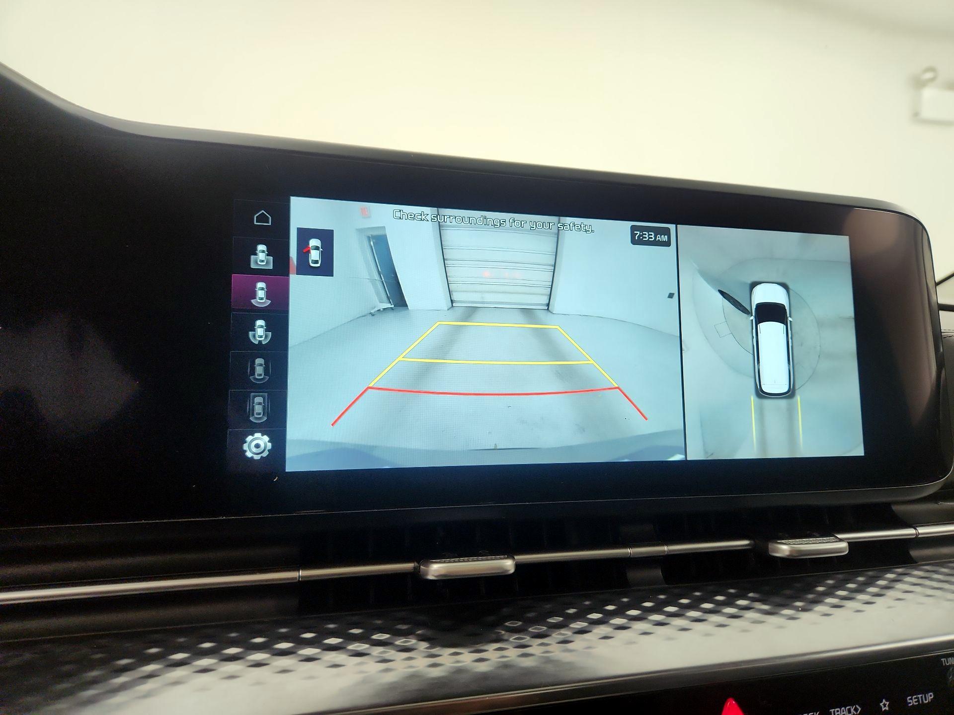 Thumbnail: 2024 Kia Carnival - 15