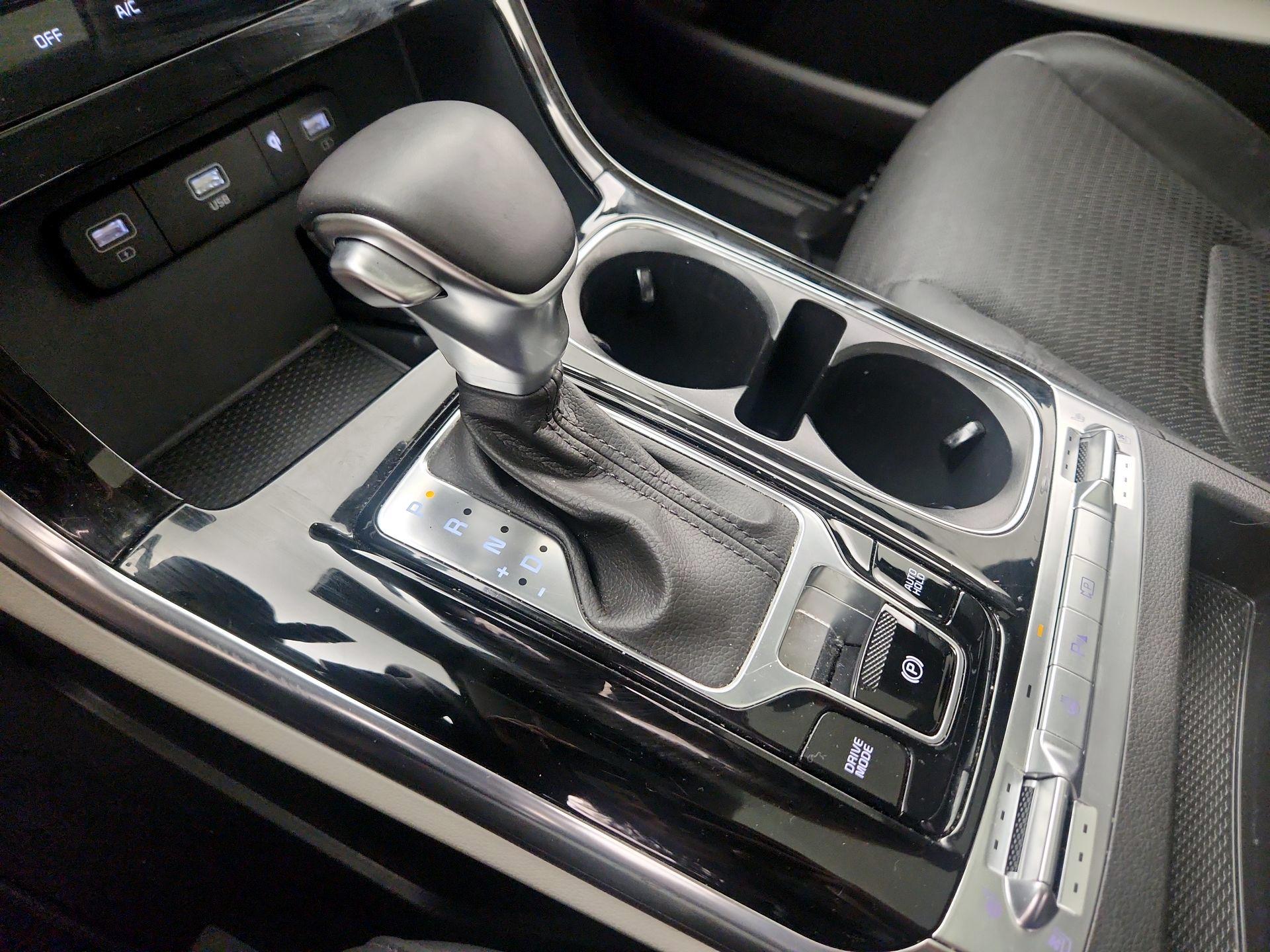 Thumbnail: 2024 Kia Carnival - 18