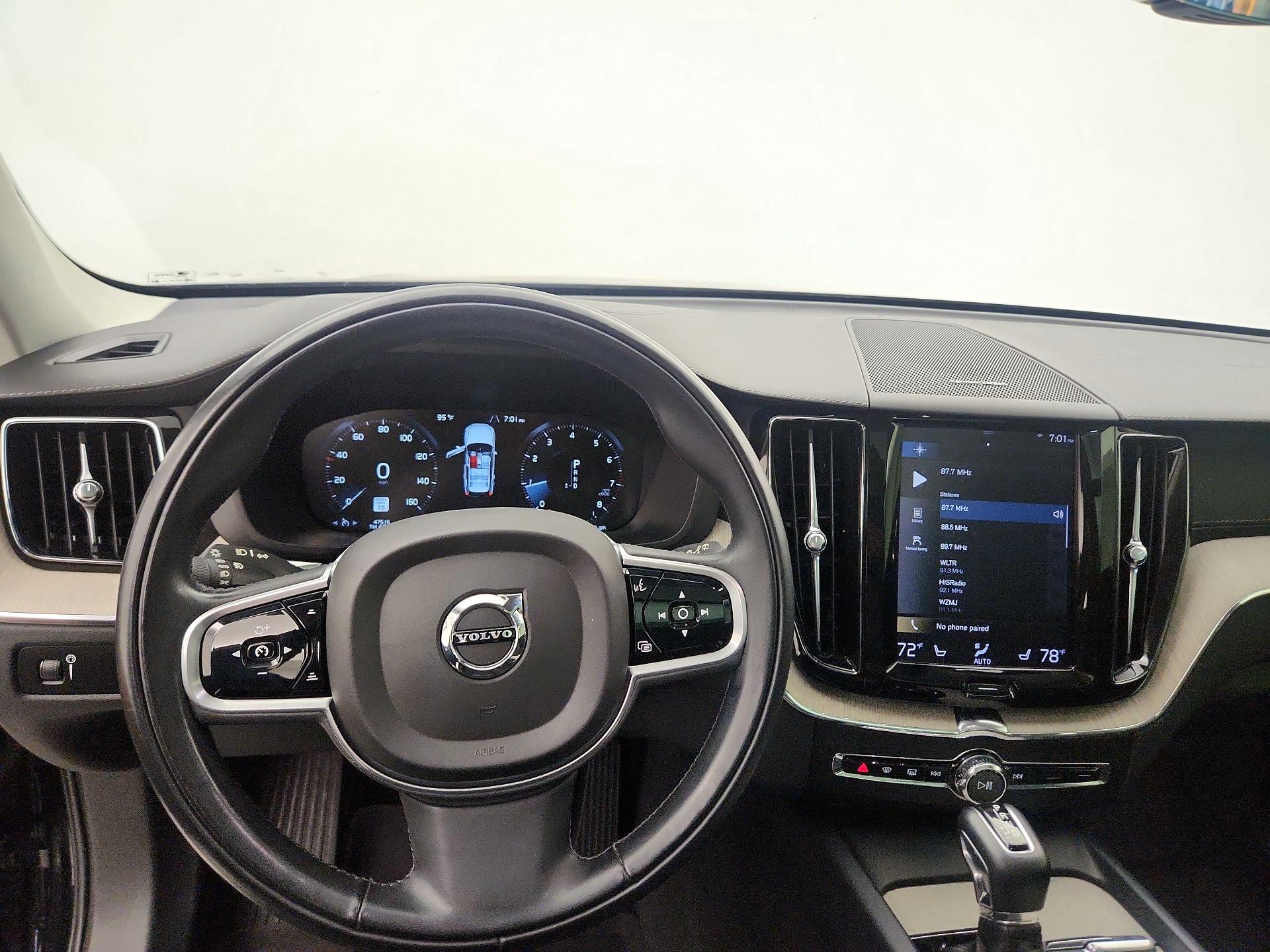 Thumbnail: 2021 Volvo XC60 - 9