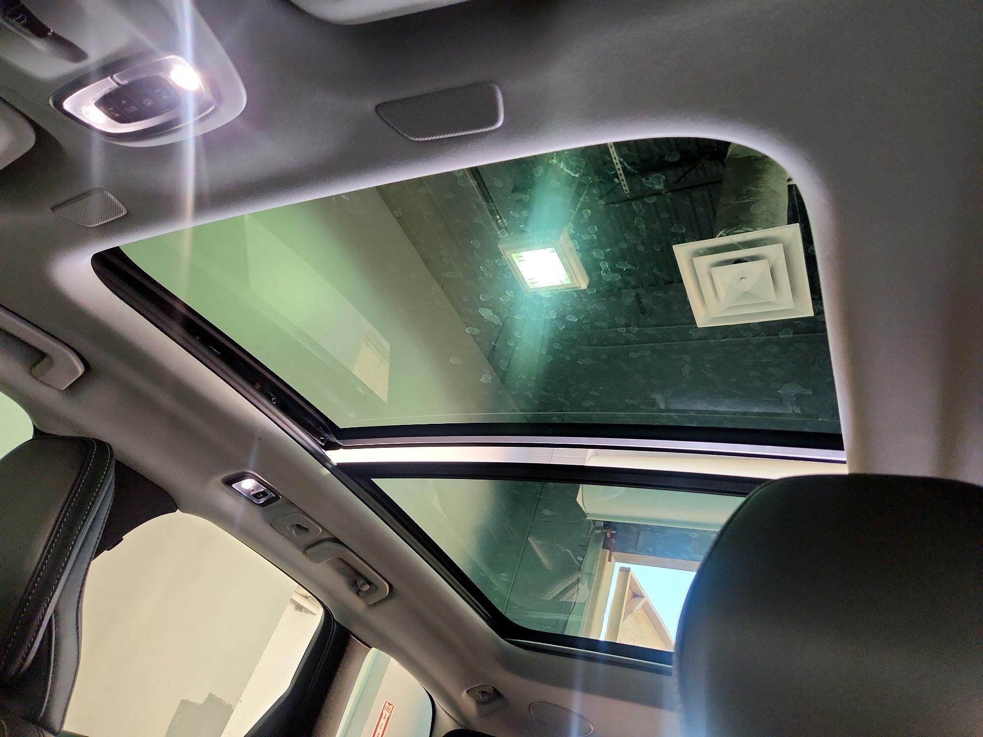 Thumbnail: 2021 Volvo XC60 - 18