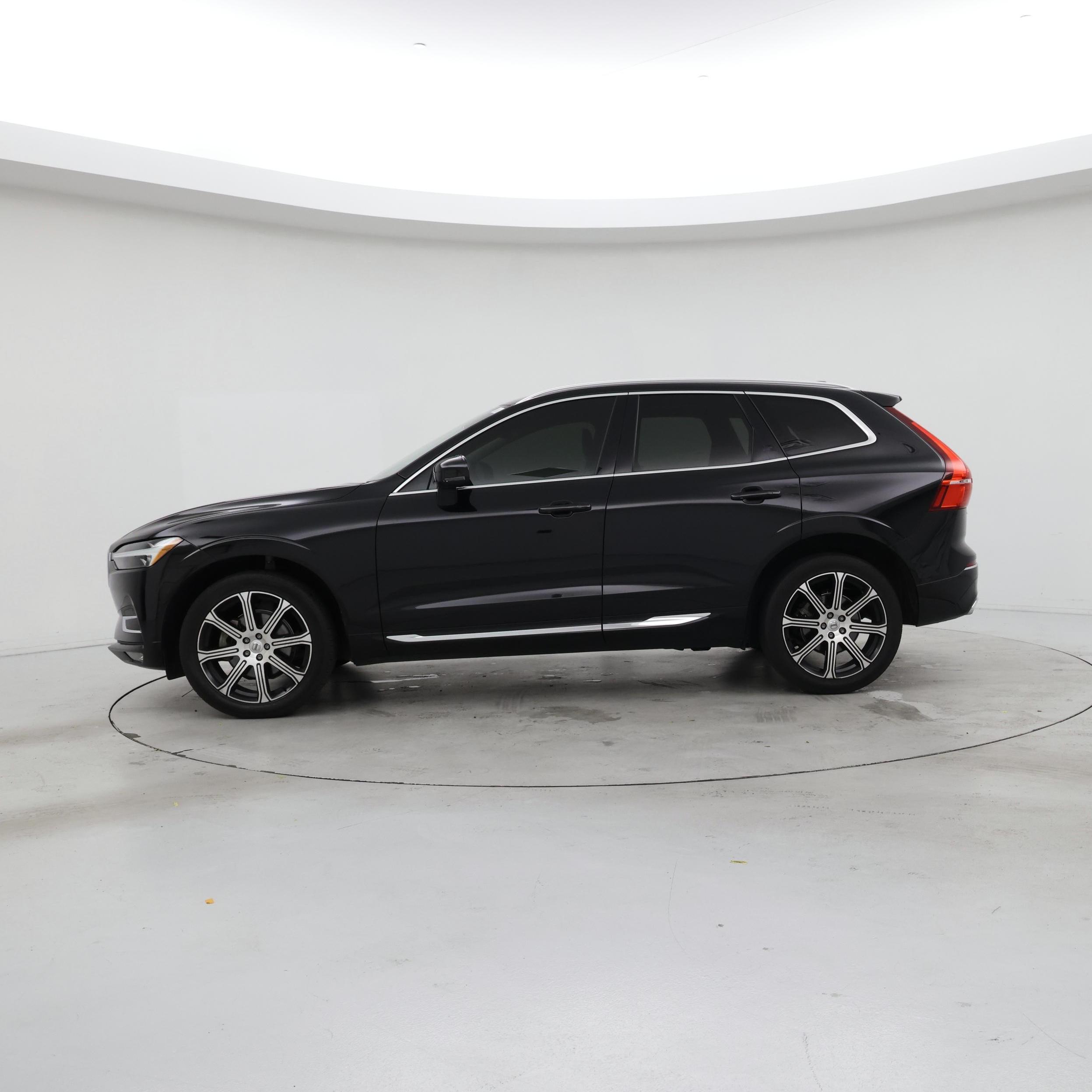 Thumbnail: 2021 Volvo XC60 - 3