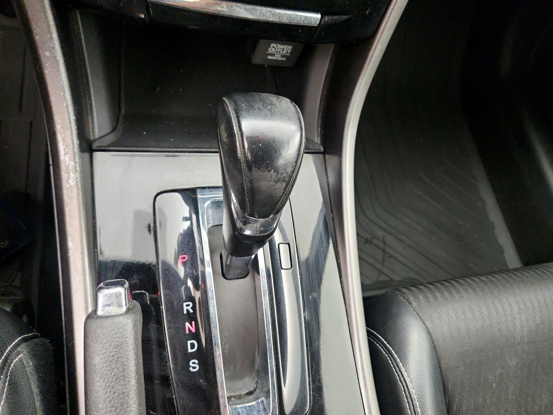 Thumbnail: 2016 Honda Accord - 16