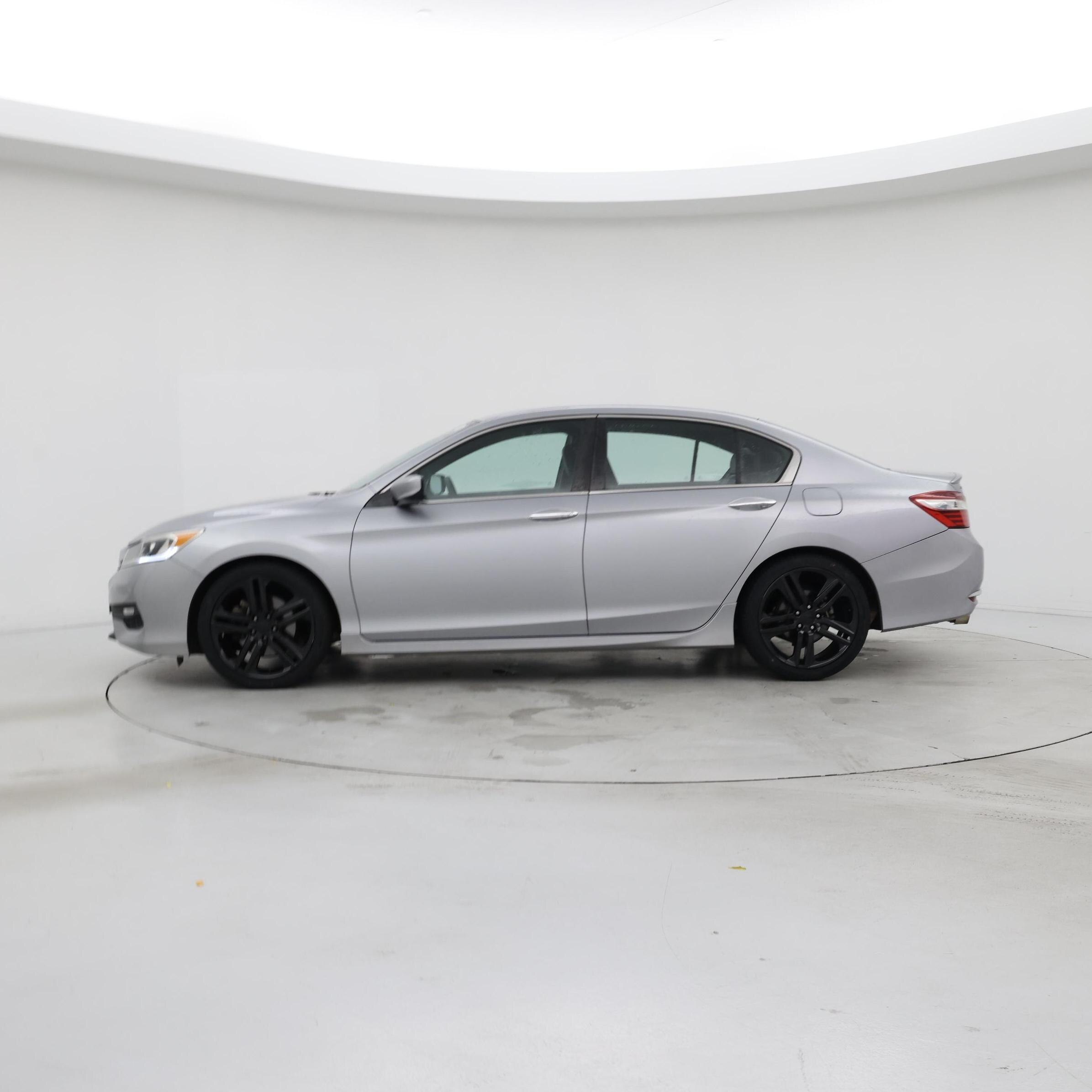 Thumbnail: 2016 Honda Accord - 3