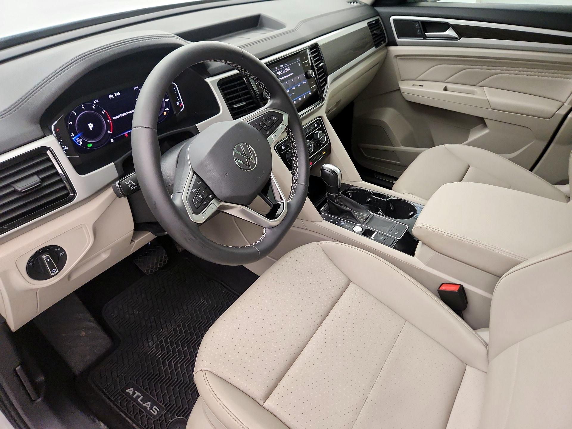 Thumbnail: 2023 Volkswagen Atlas - 9