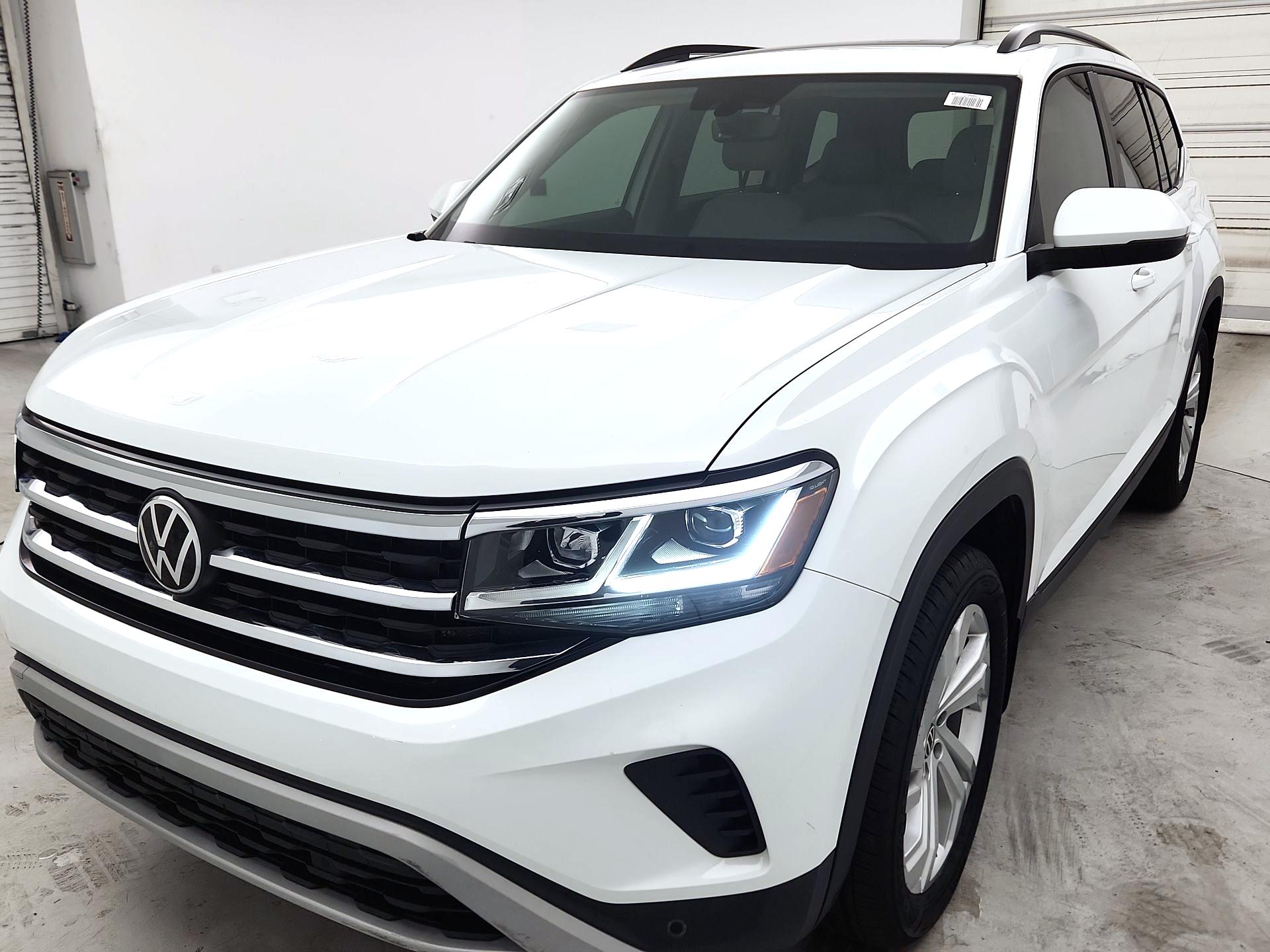 Thumbnail: 2023 Volkswagen Atlas - 3