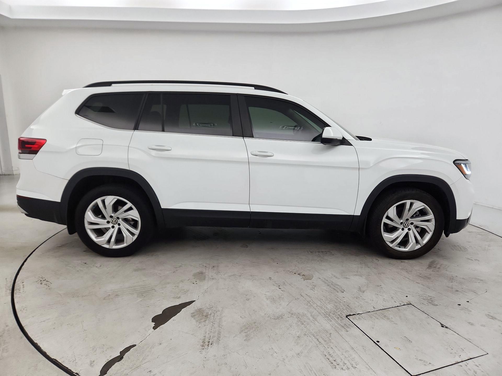 Thumbnail: 2023 Volkswagen Atlas - 4