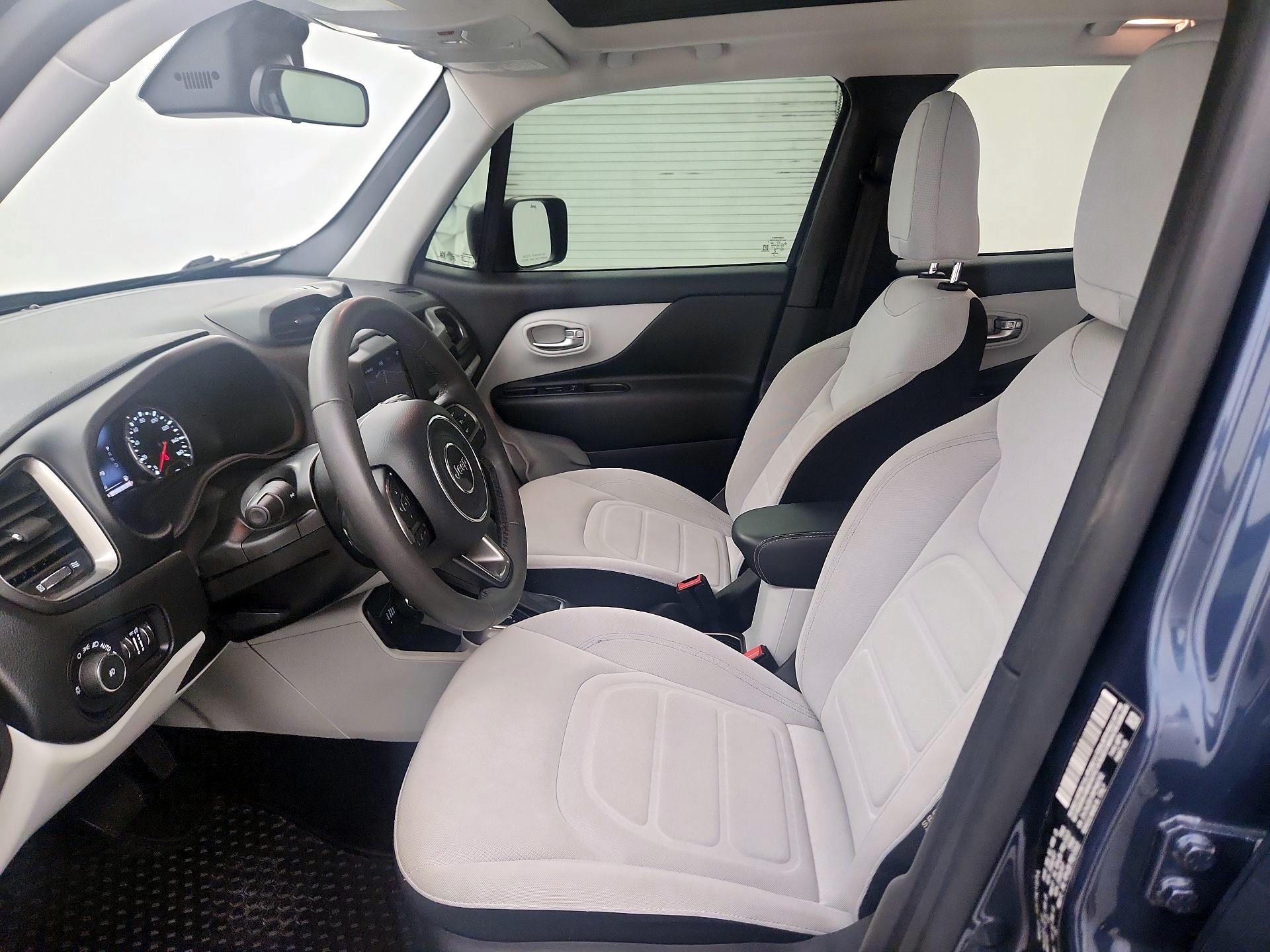 Thumbnail: 2022 Jeep Renegade - 11