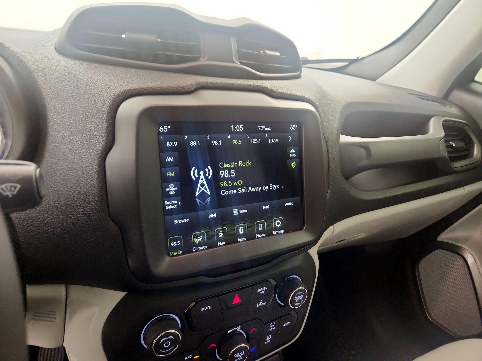 Thumbnail: 2022 Jeep Renegade - 16