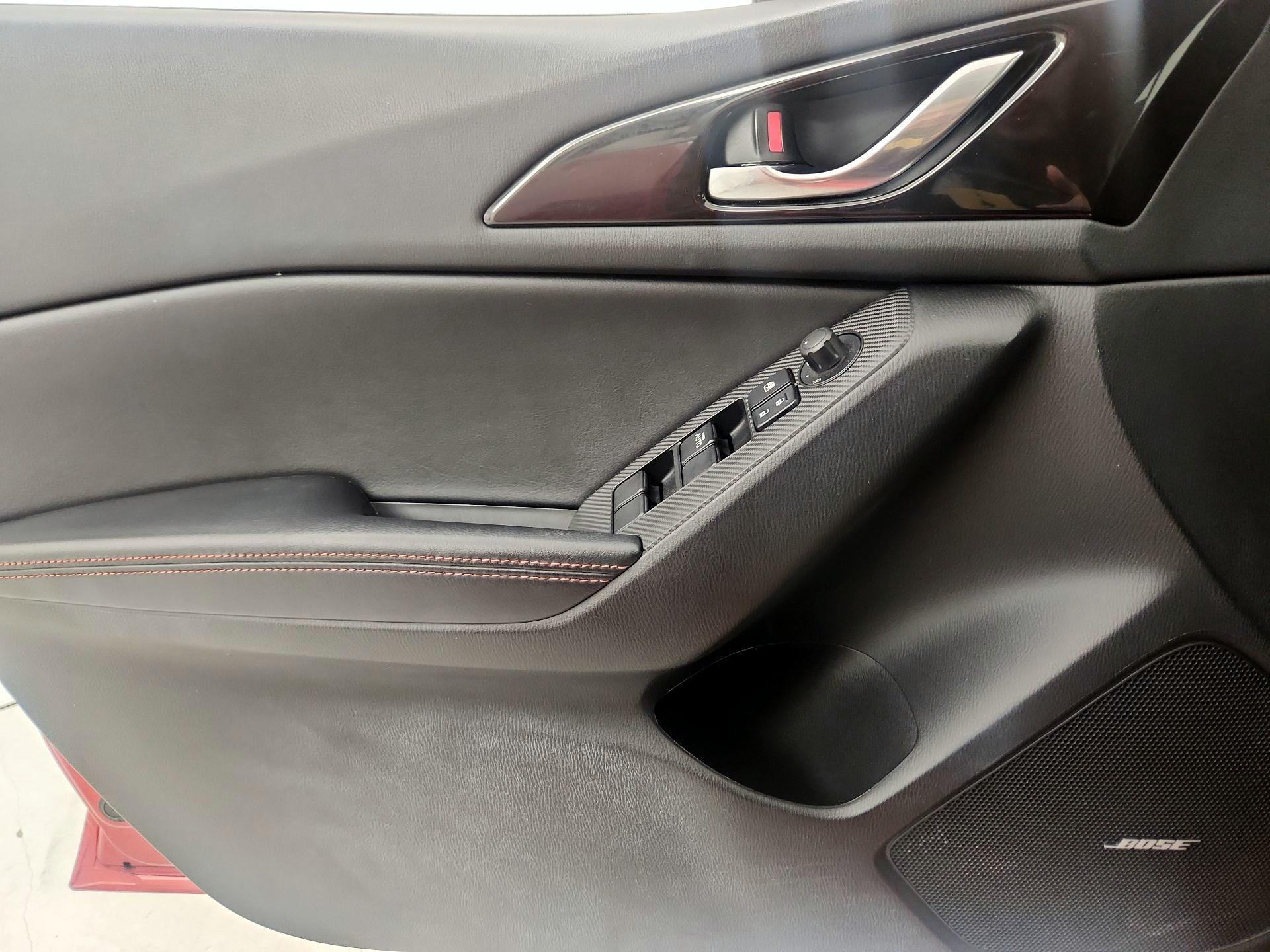 Thumbnail: 2015 Mazda Mazda3 - 12