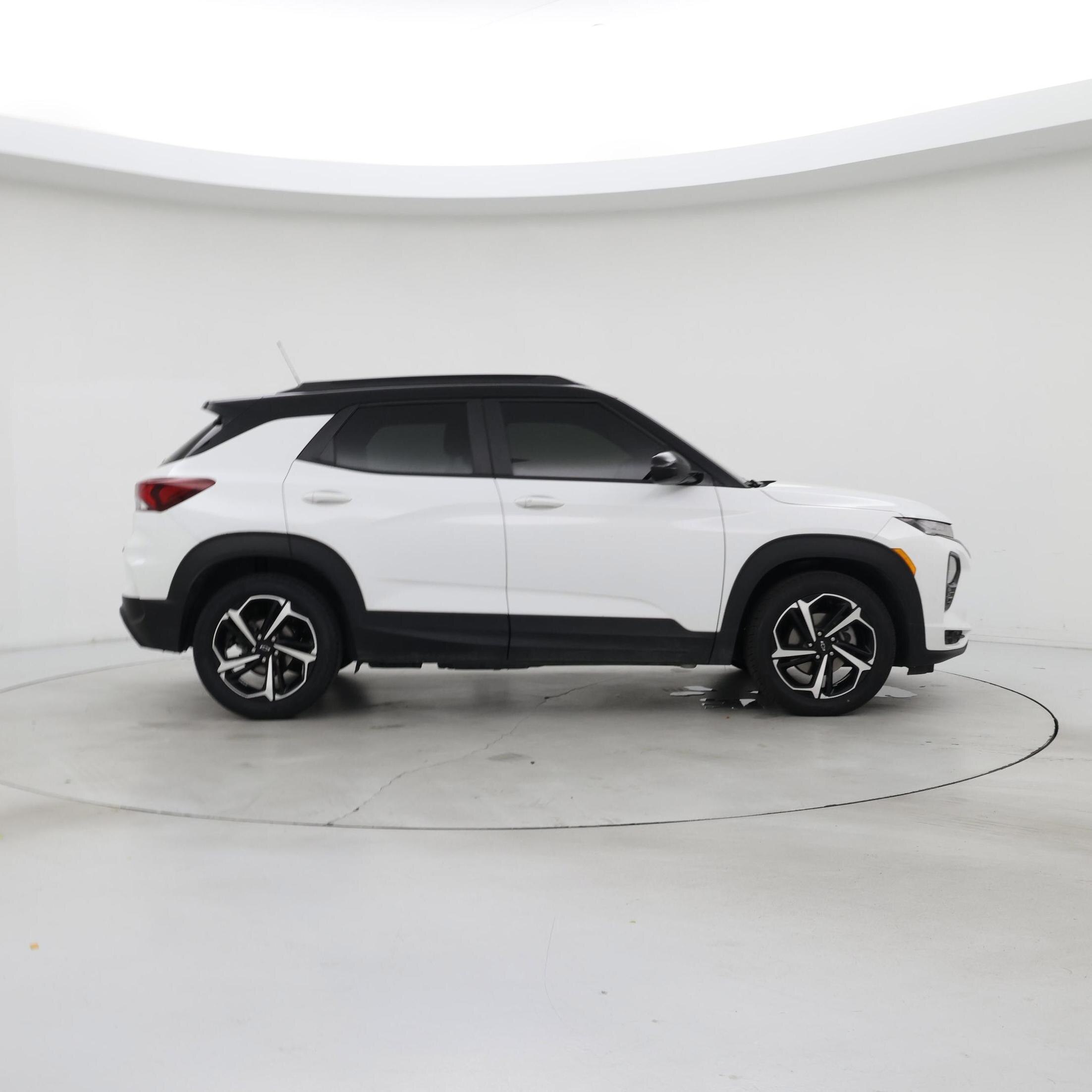 Thumbnail: 2023 Chevrolet TrailBlazer - 7