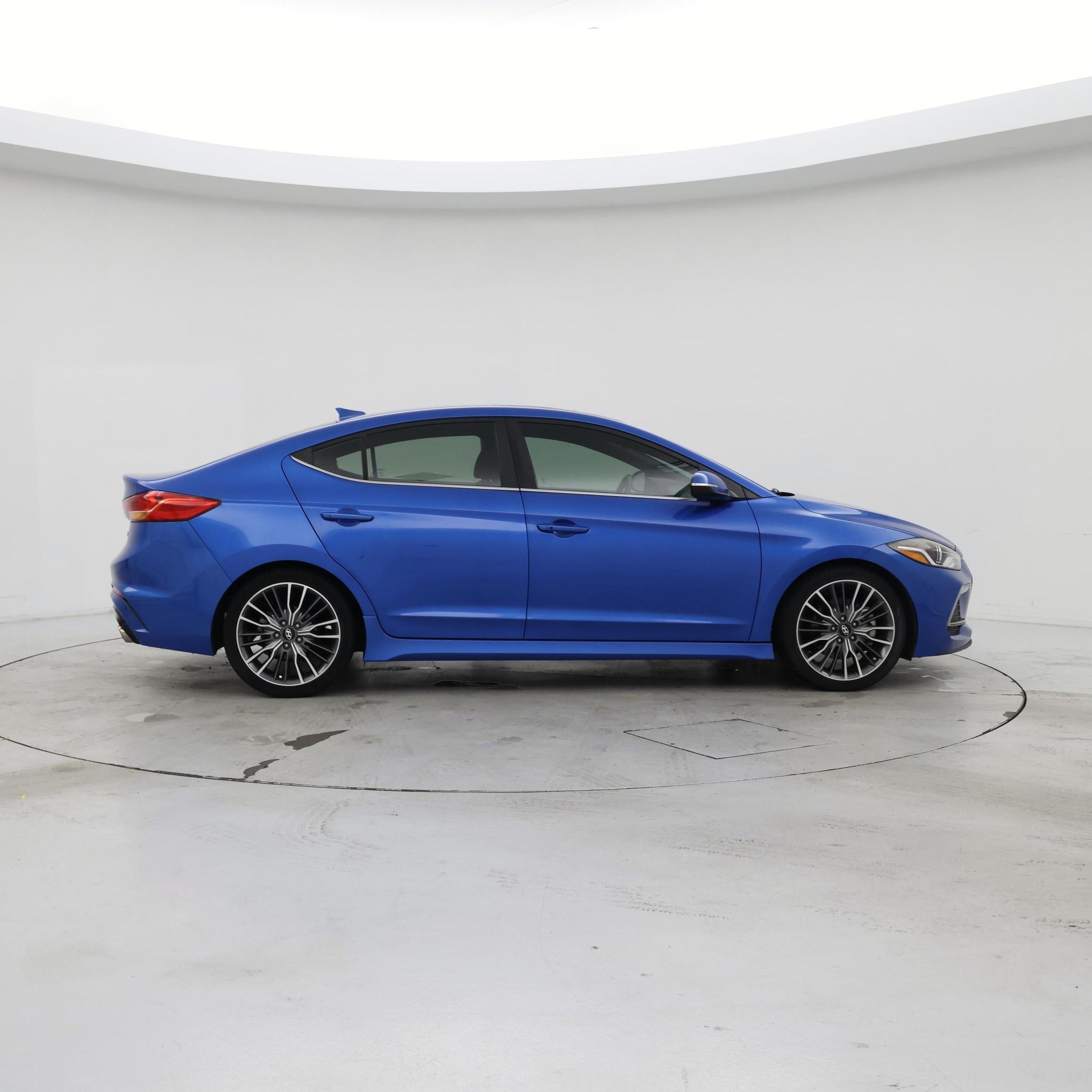 Thumbnail: 2017 Hyundai Elantra - 7