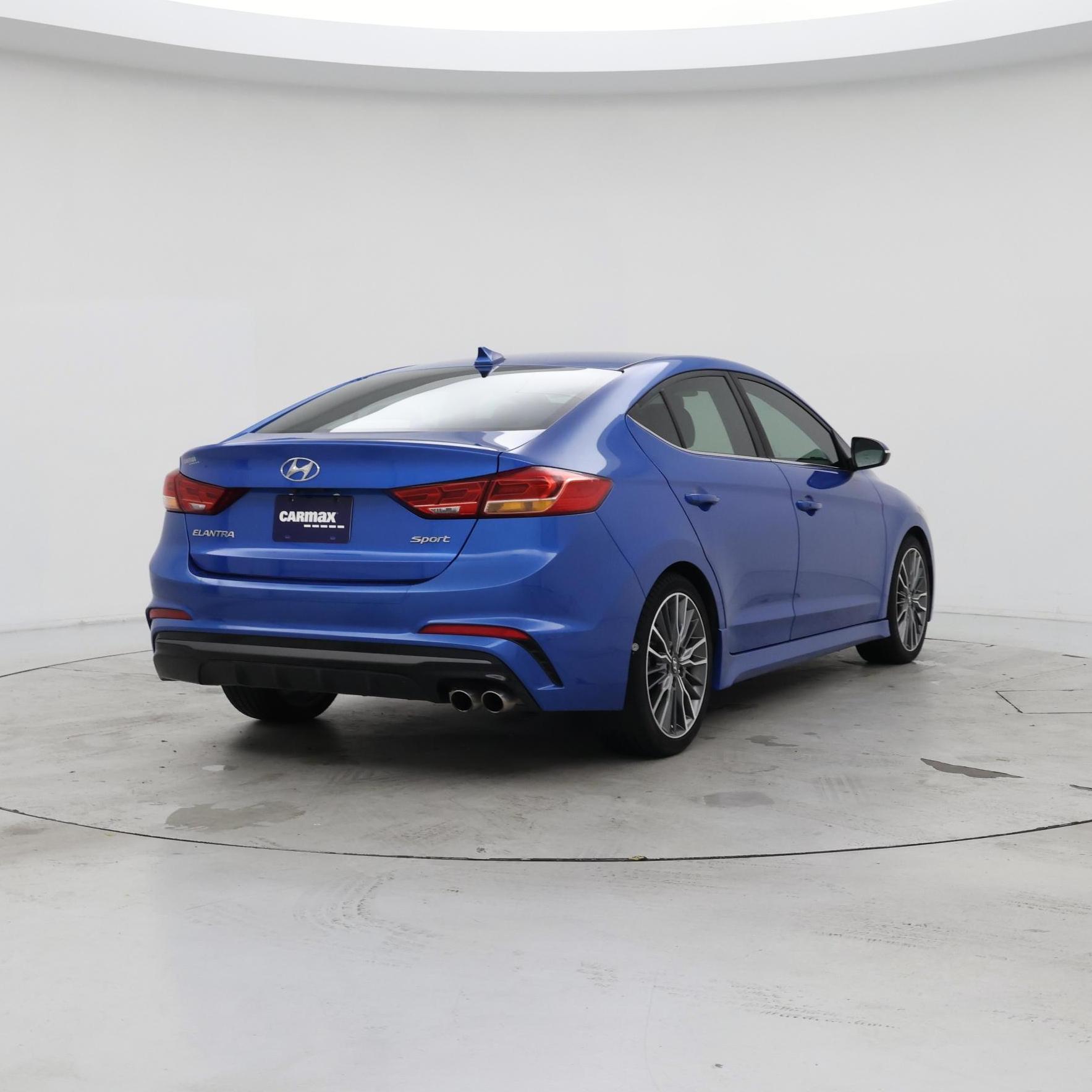 Thumbnail: 2017 Hyundai Elantra - 8