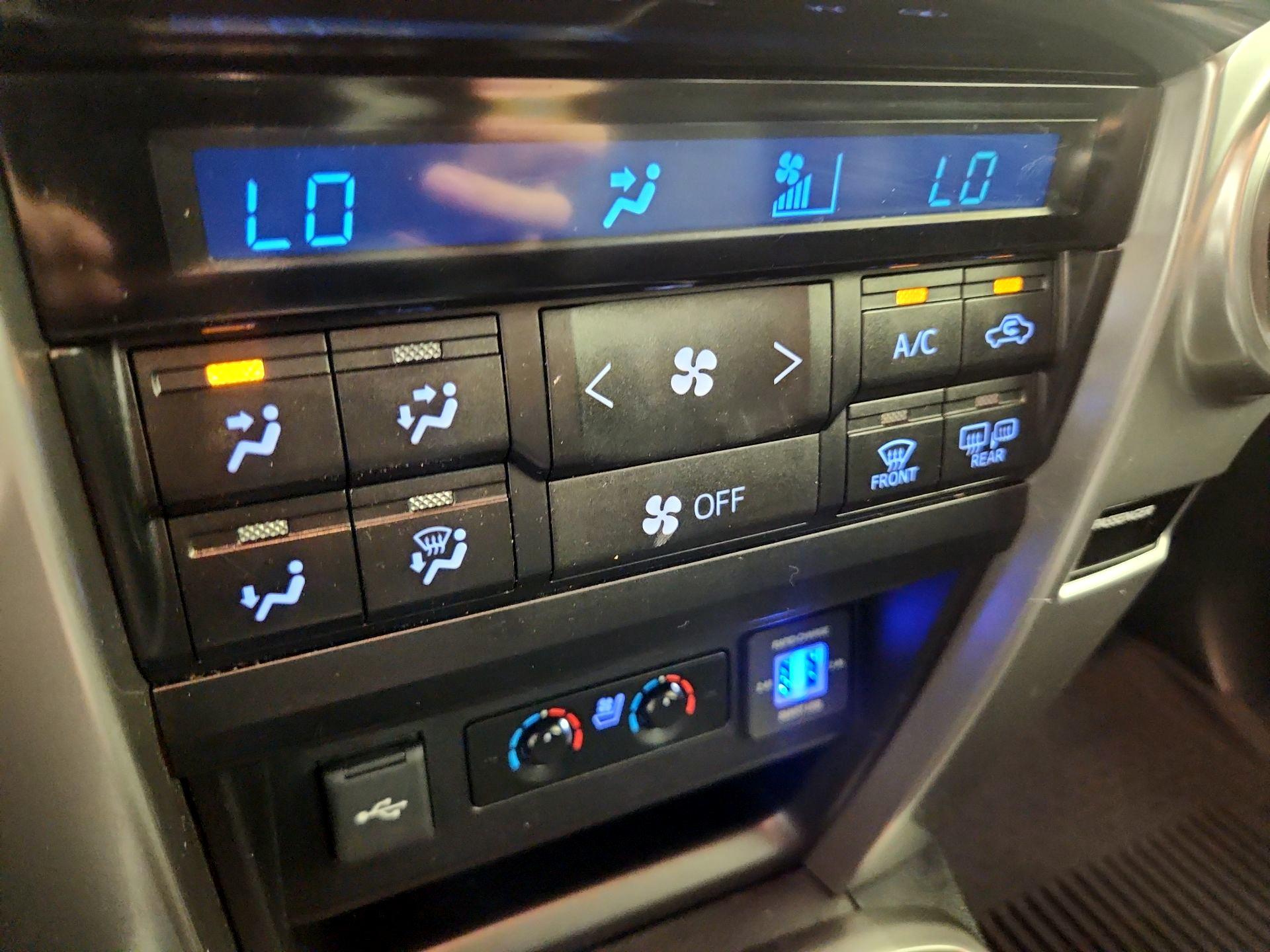 Thumbnail: 2021 Toyota 4Runner - 17