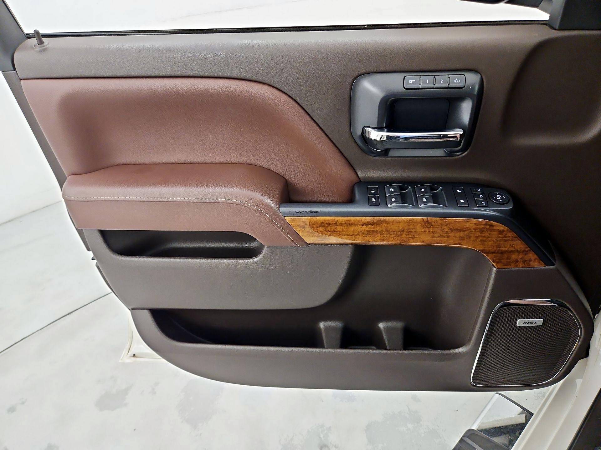 Thumbnail: 2015 Chevrolet Silverado 1500 - 12