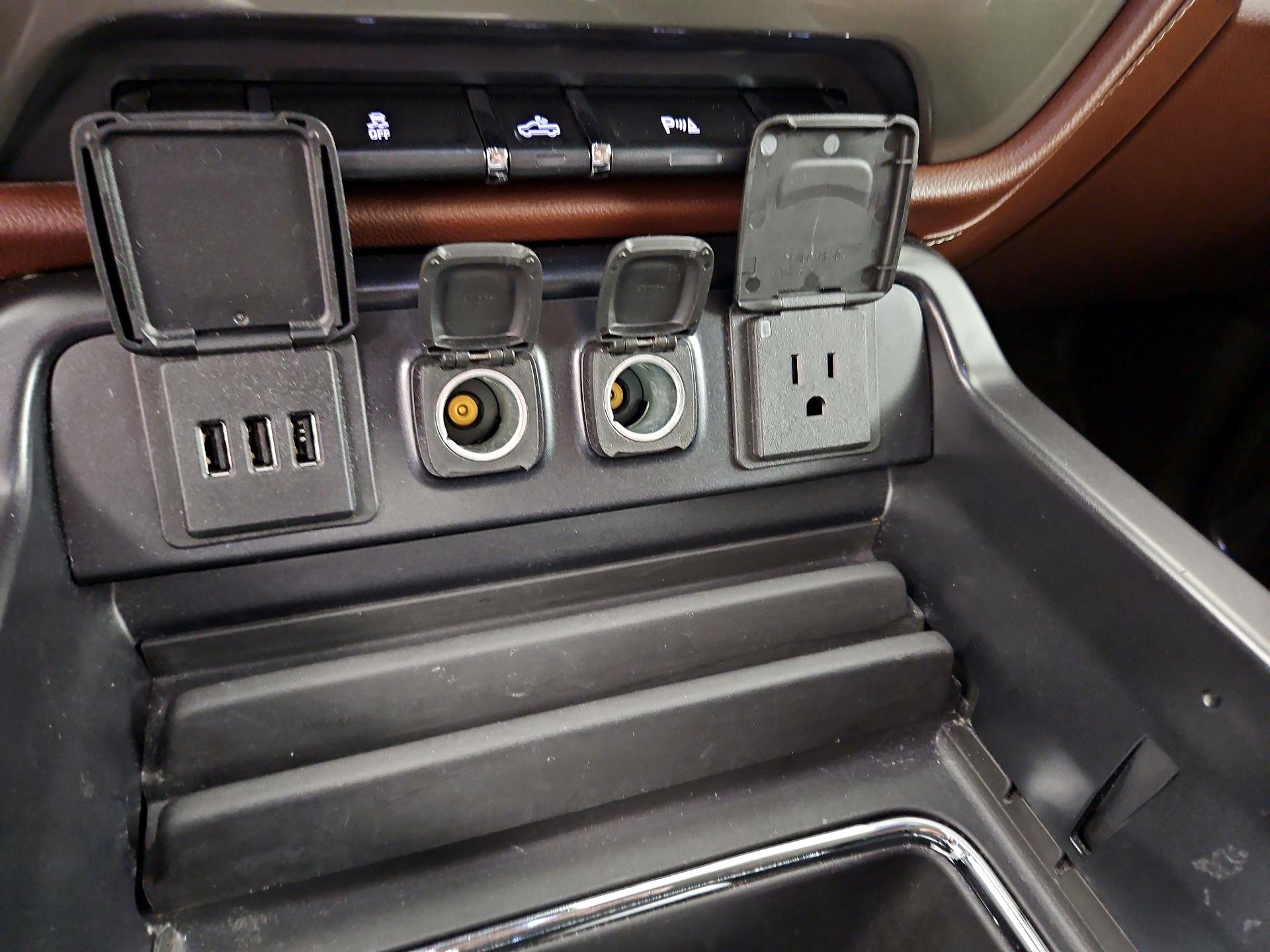 Thumbnail: 2015 Chevrolet Silverado 1500 - 19