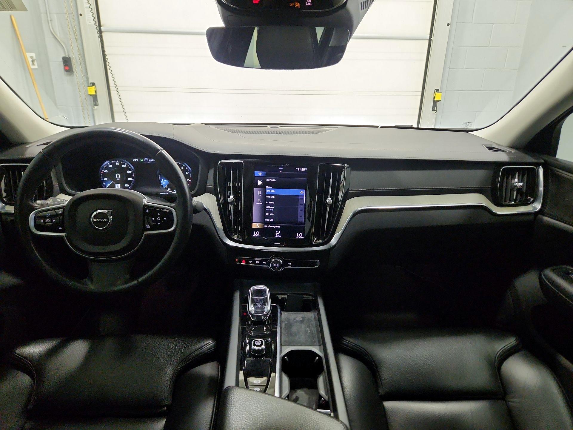 Thumbnail: 2022 Volvo S60 - 9