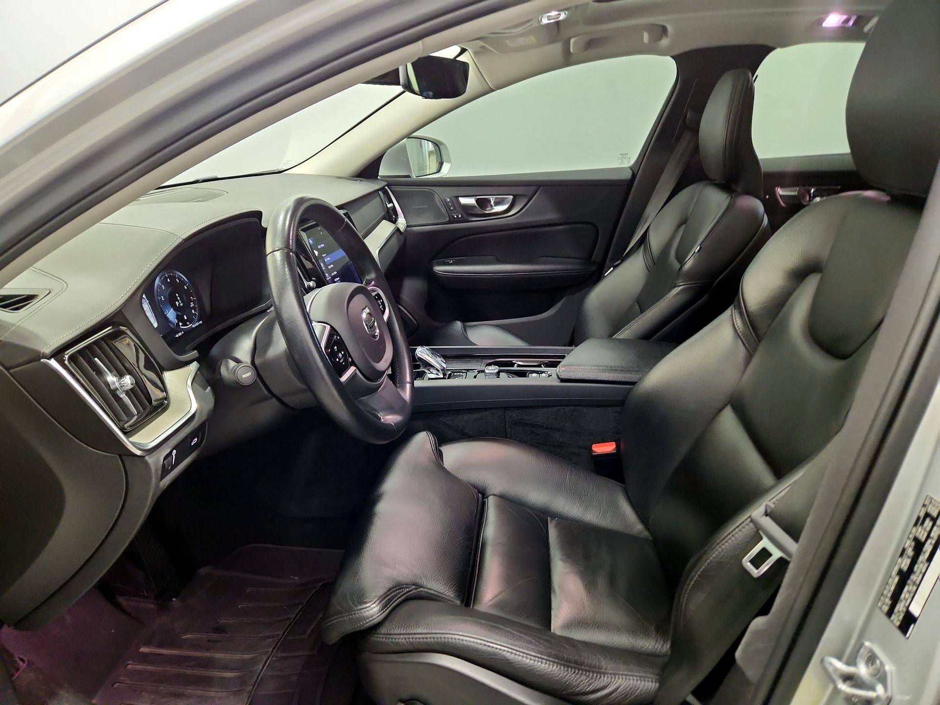 Thumbnail: 2022 Volvo S60 - 11