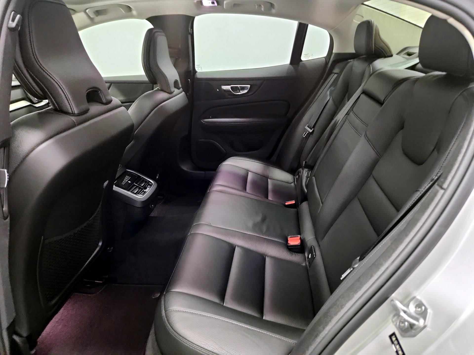 Thumbnail: 2022 Volvo S60 - 19